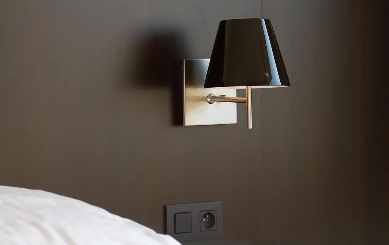 Decorative detail, Bed in Hotel Ambassadeur