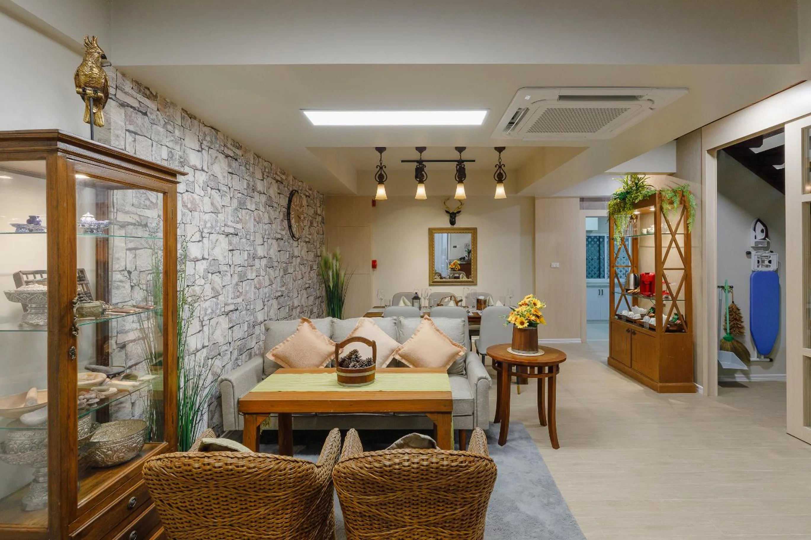 Living room in Le Charcoa Hotel