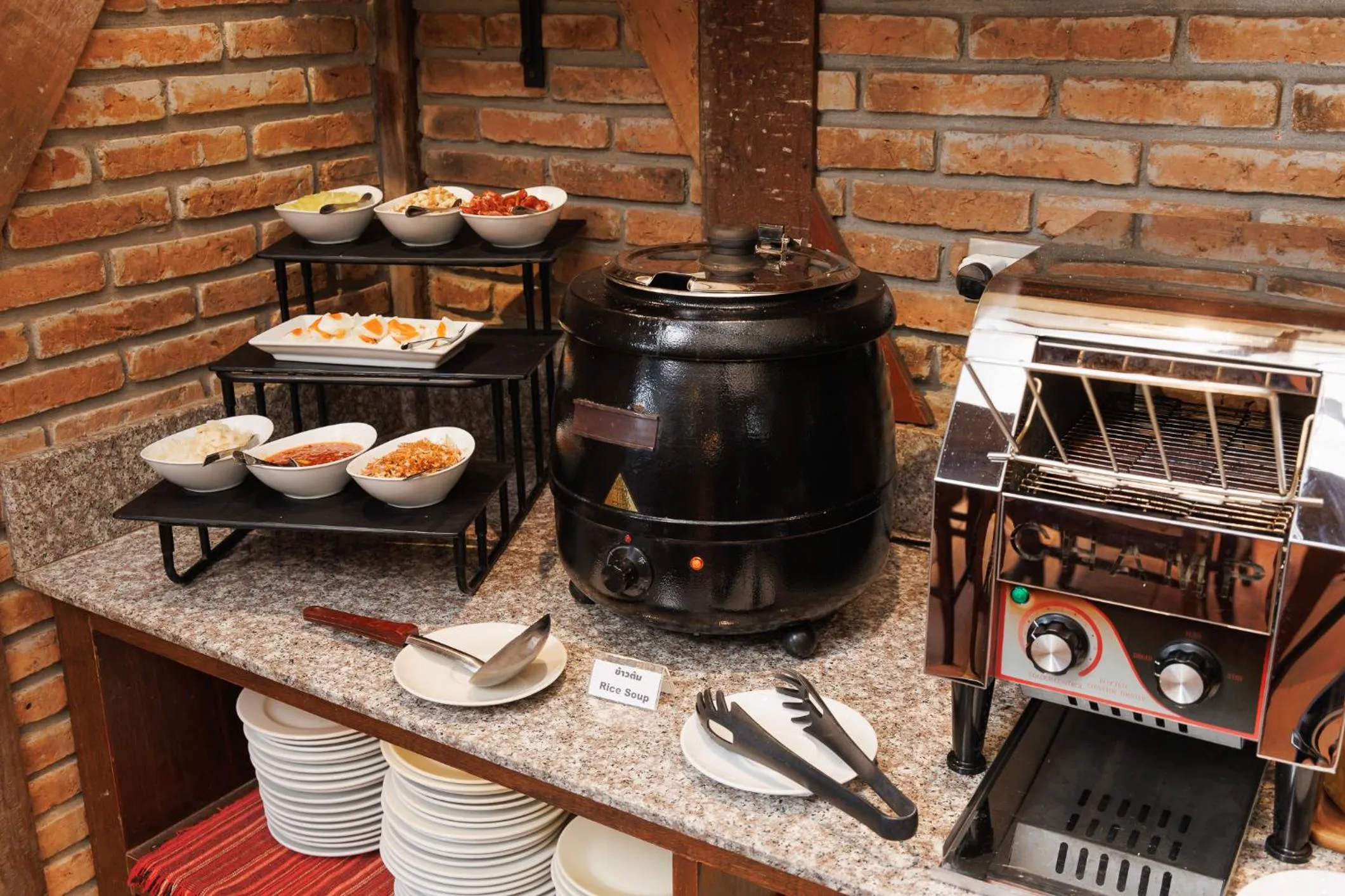 Breakfast in Le Charcoa Hotel