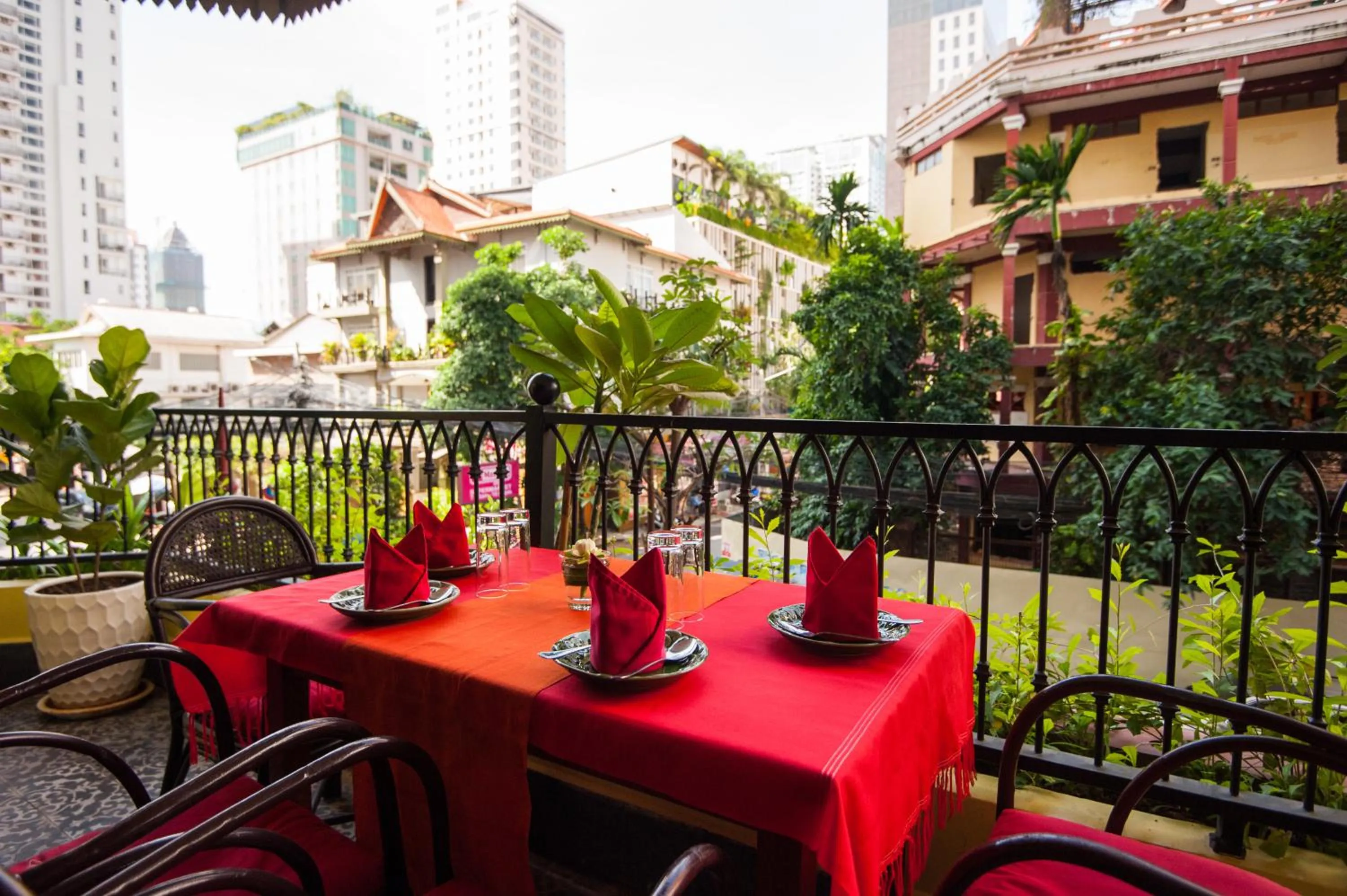 Property building in Khmer Surin Boutique Guesthouse