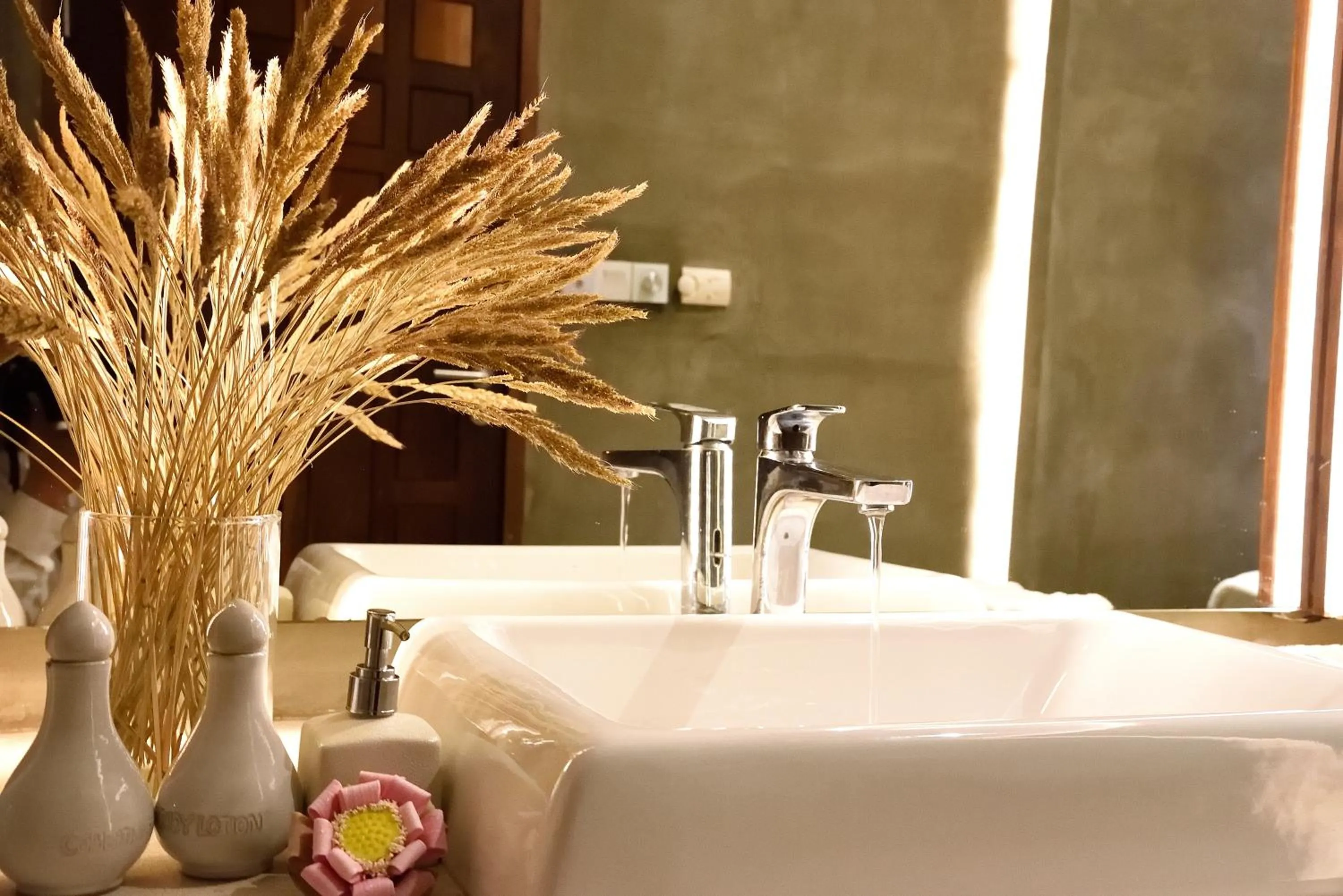 Bathroom in Jaya House River Park Hotel