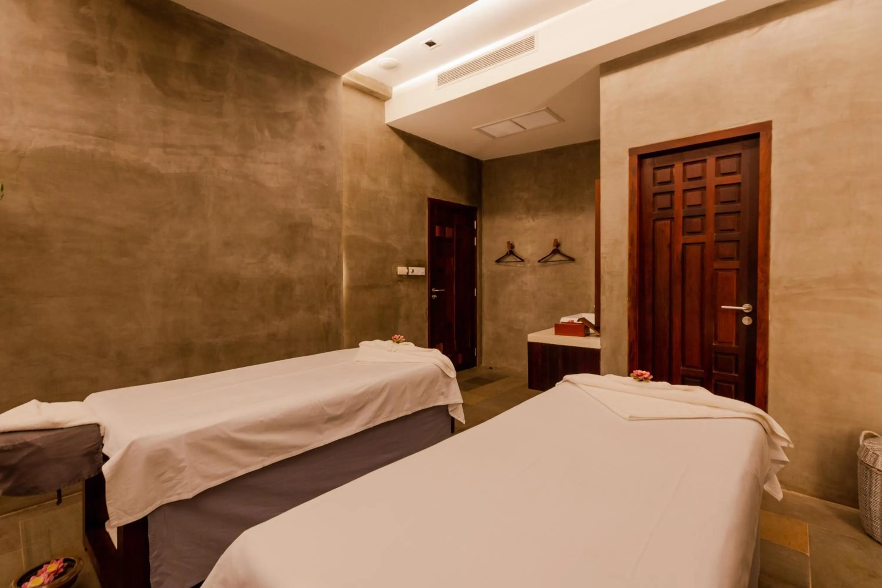 Massage, Bed in Jaya House River Park Hotel