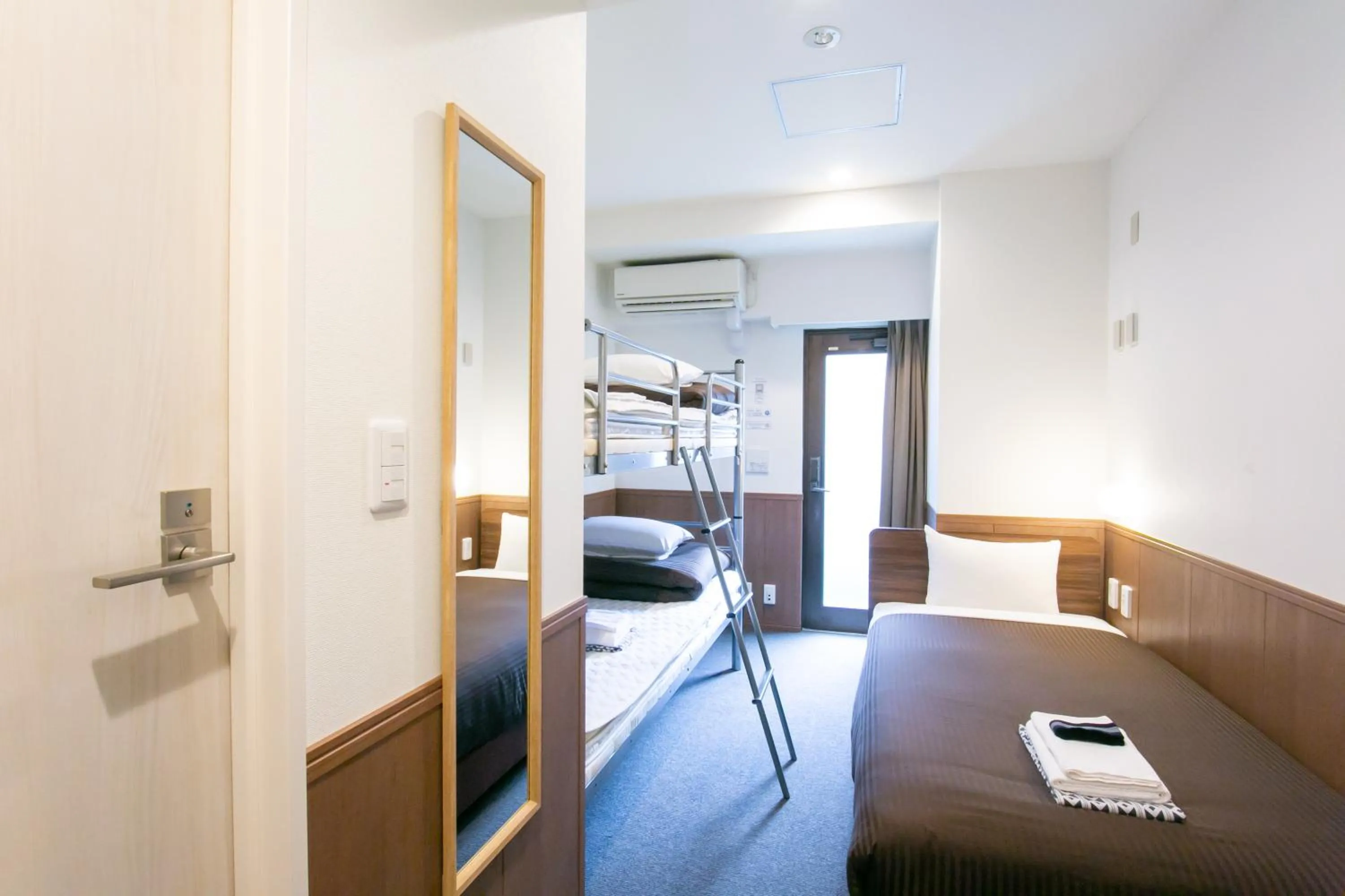 Photo of the whole room, Bed in Oak Hotel Edo