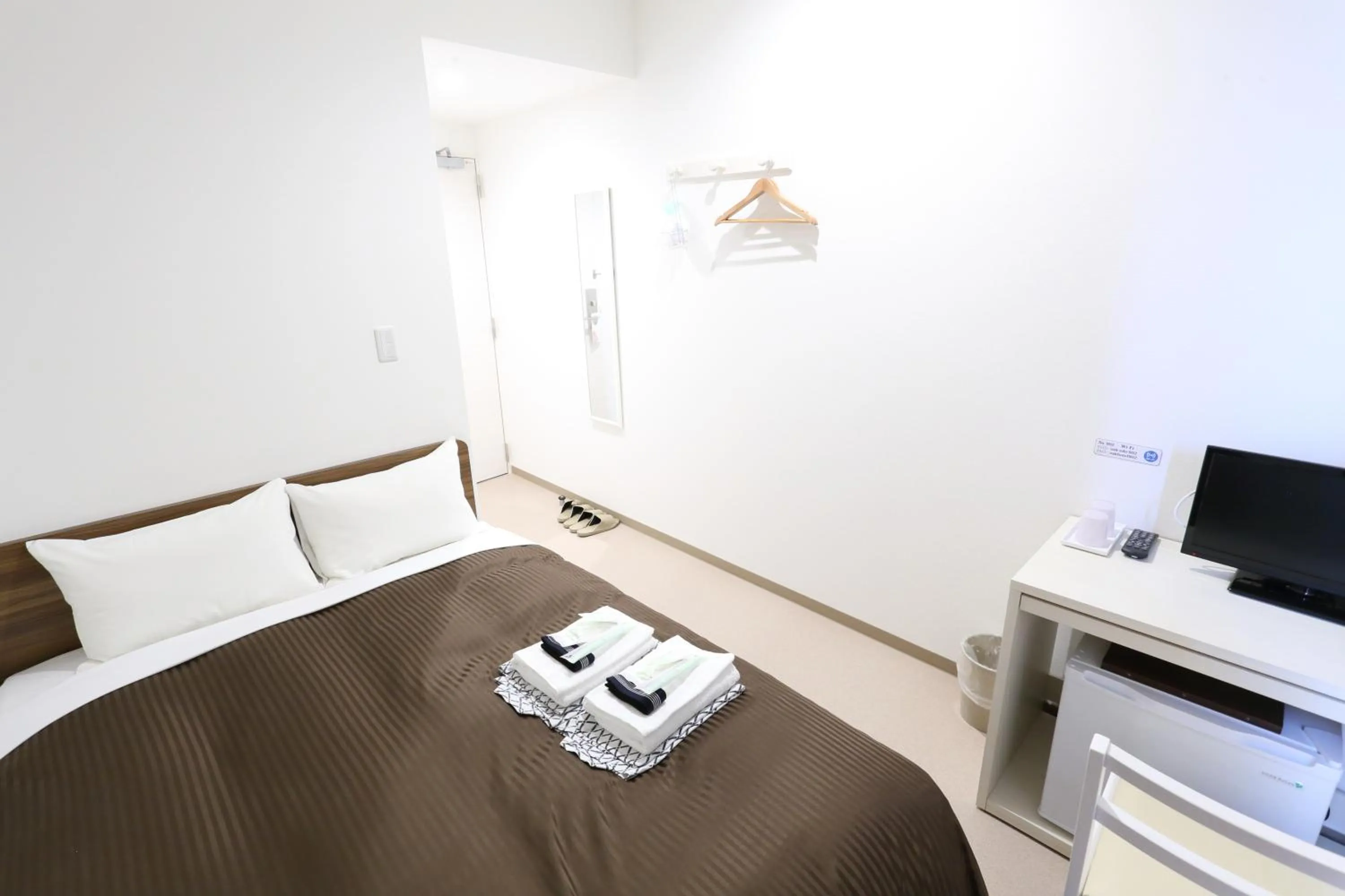 Photo of the whole room, Bed in Oak Hotel Edo