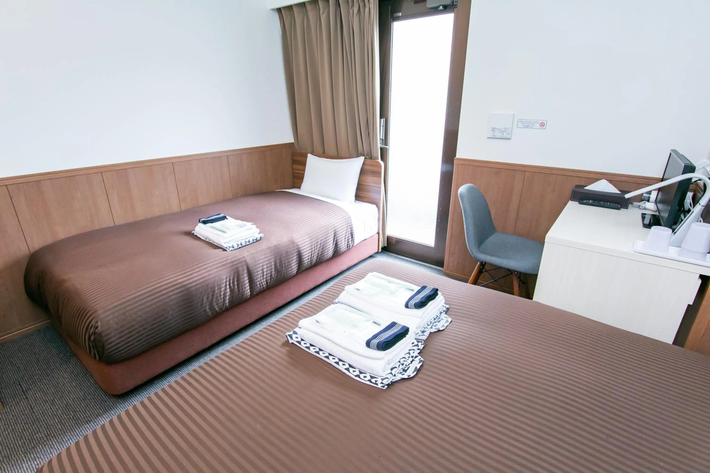 Photo of the whole room, Bed in Oak Hotel Edo