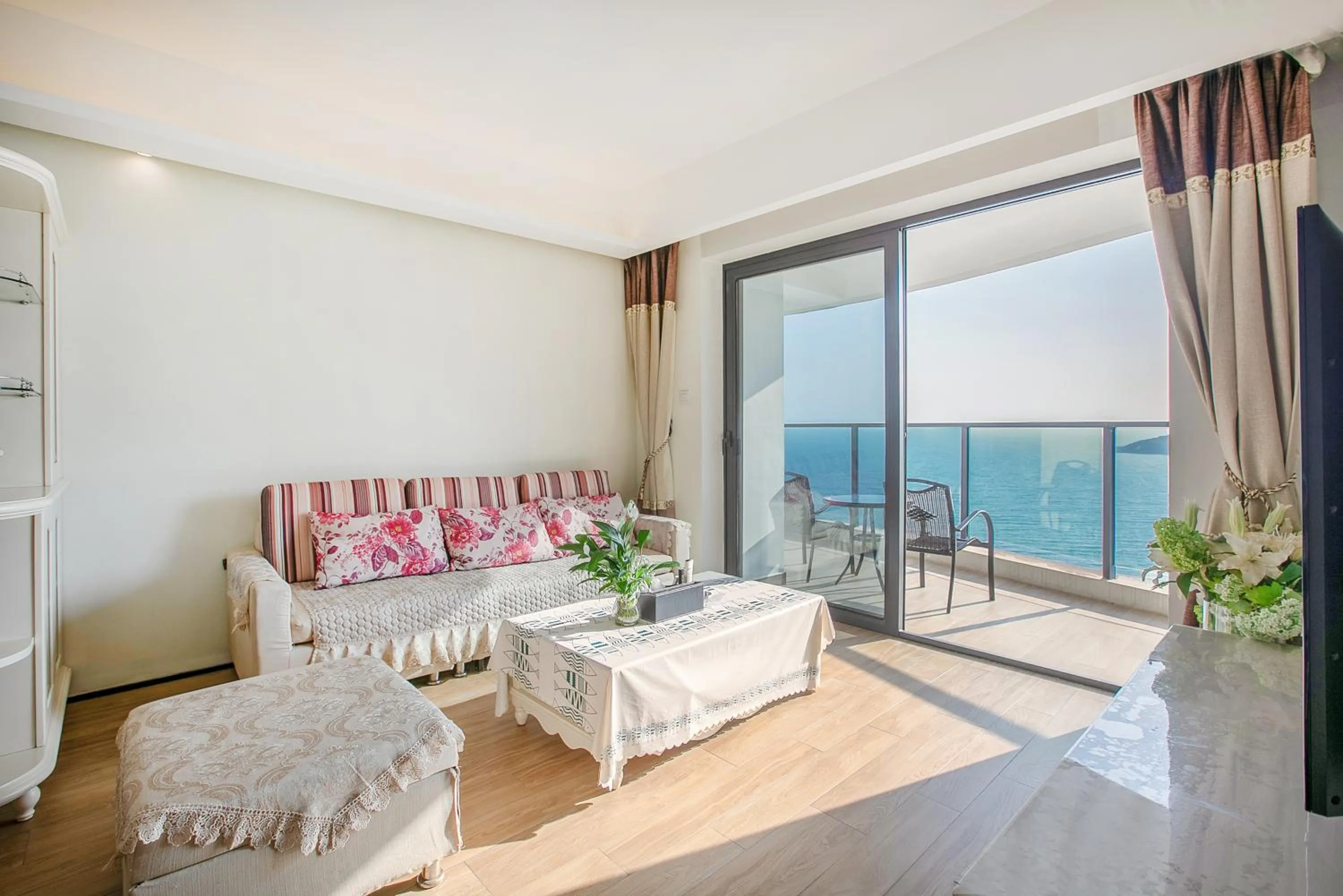 Bed in HuiZhou HuaYangNian Seaview Guesthouse