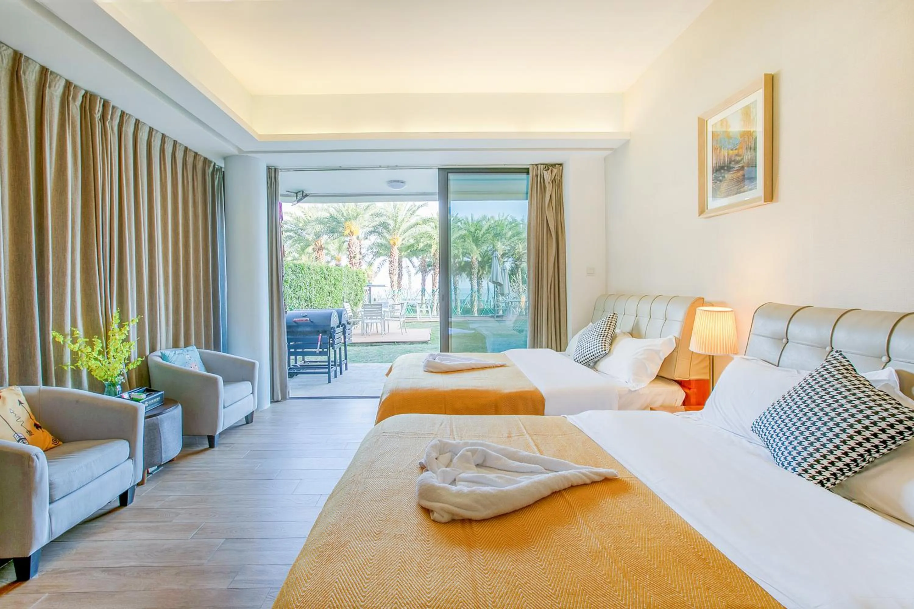 Bed in HuiZhou HuaYangNian Seaview Guesthouse