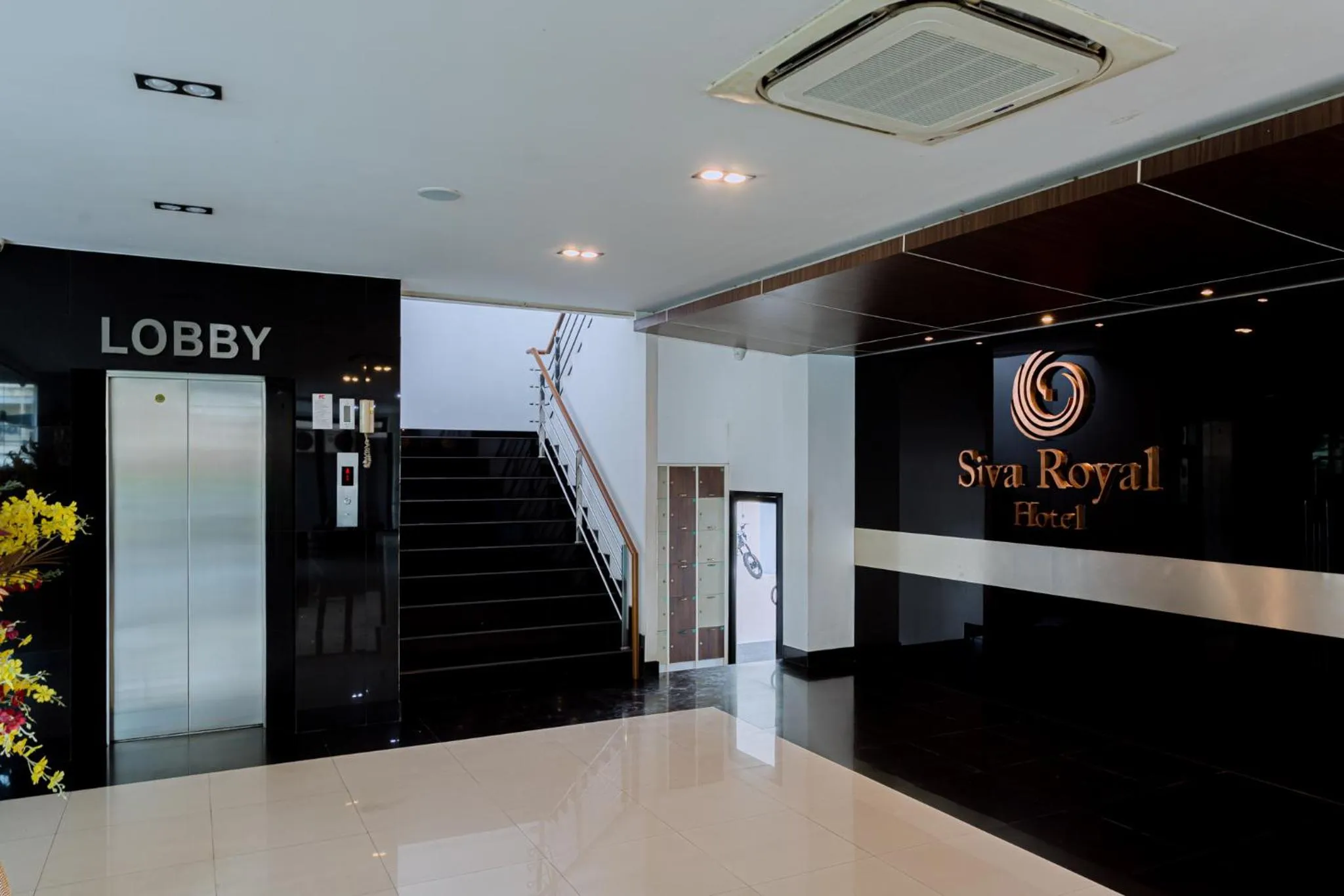 Lobby or reception in Siva Royal Hotel