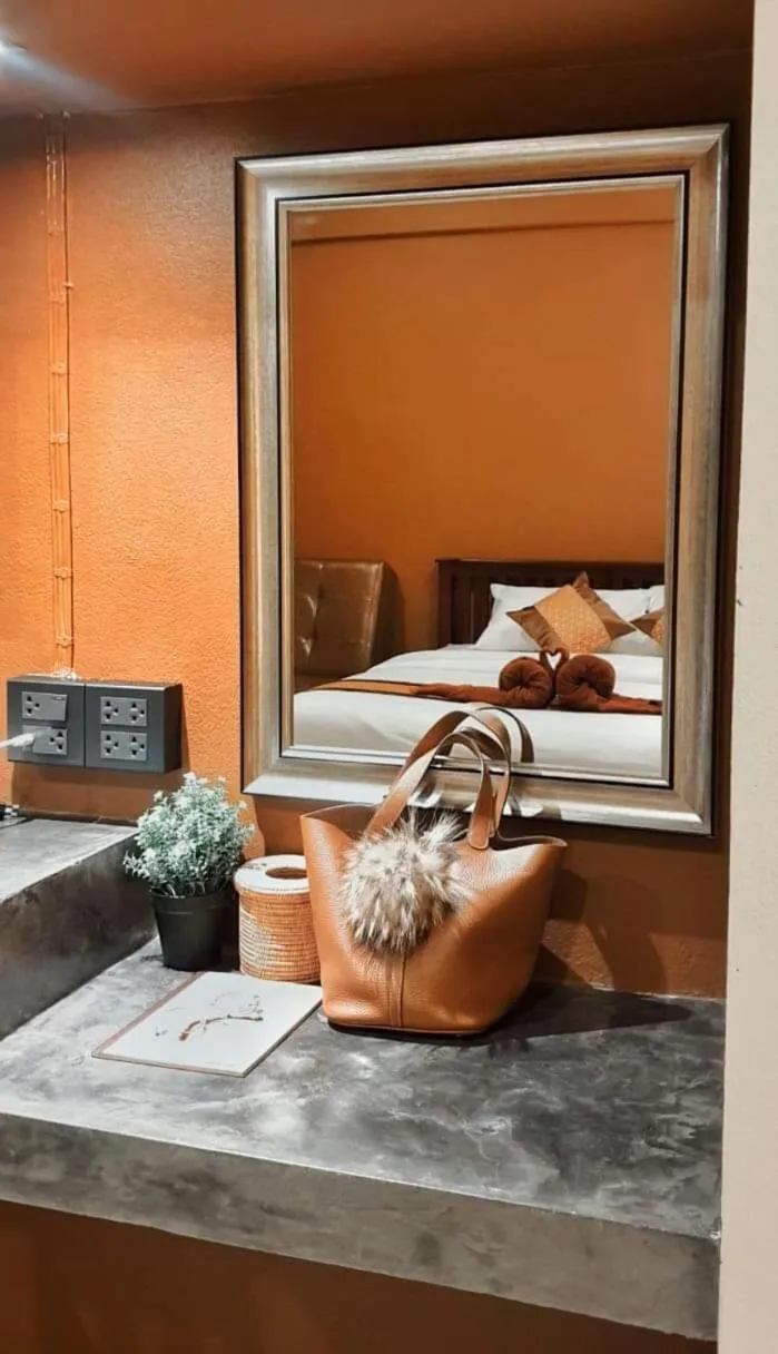 Bed in Lanta Queen Resort