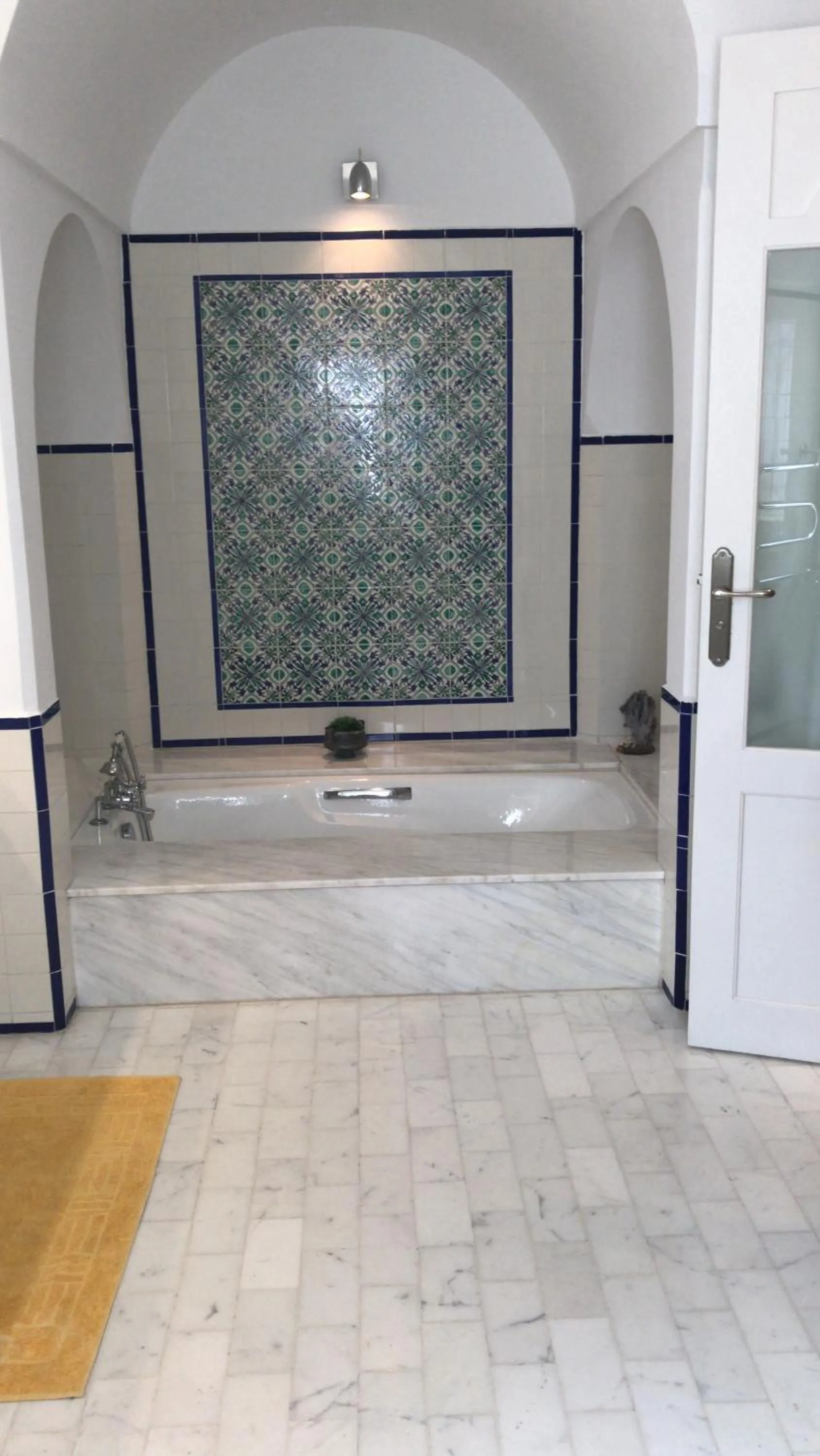 Shower in Dar Esma
