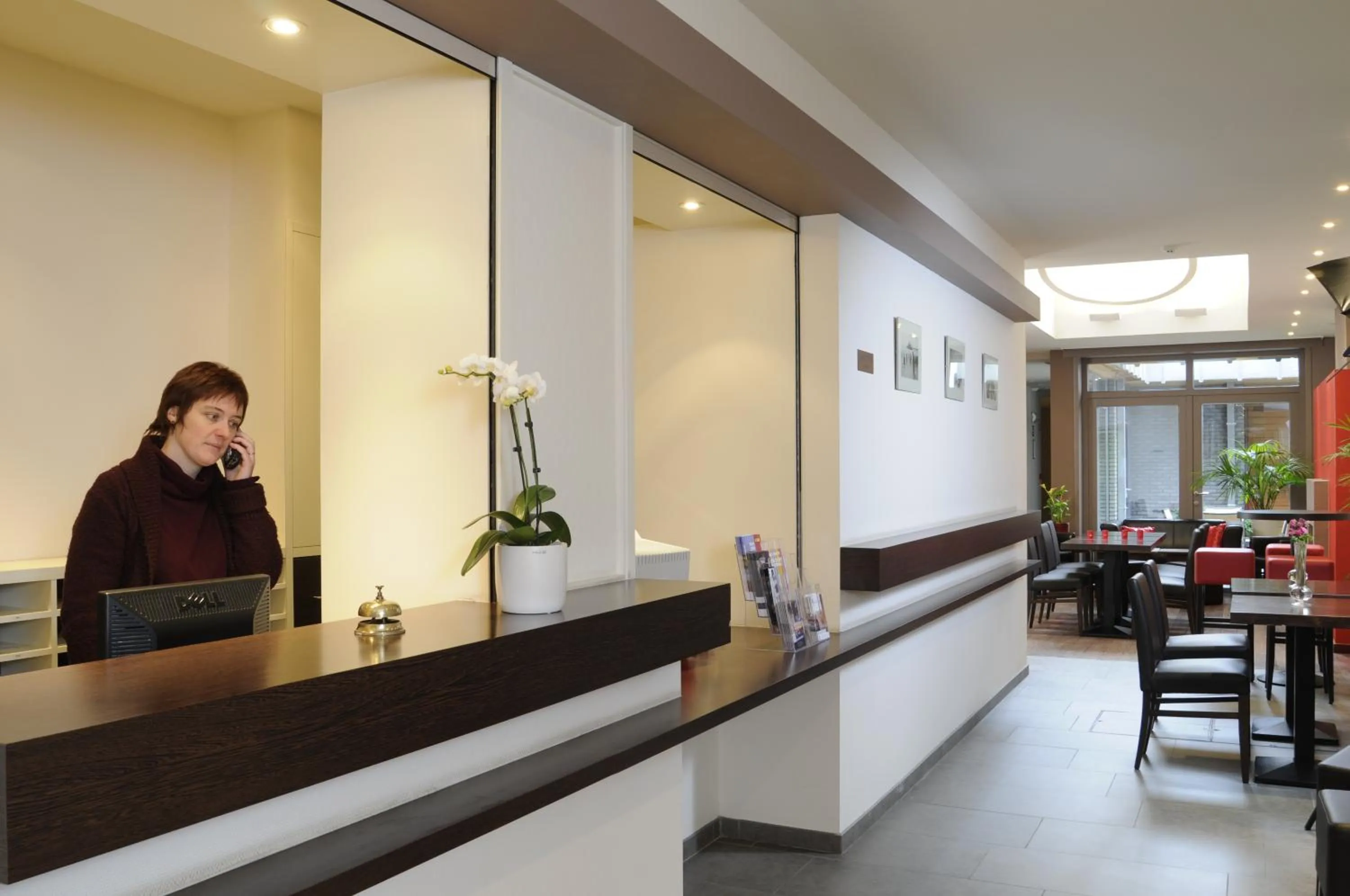 Lobby or reception in Hotel Du Commerce