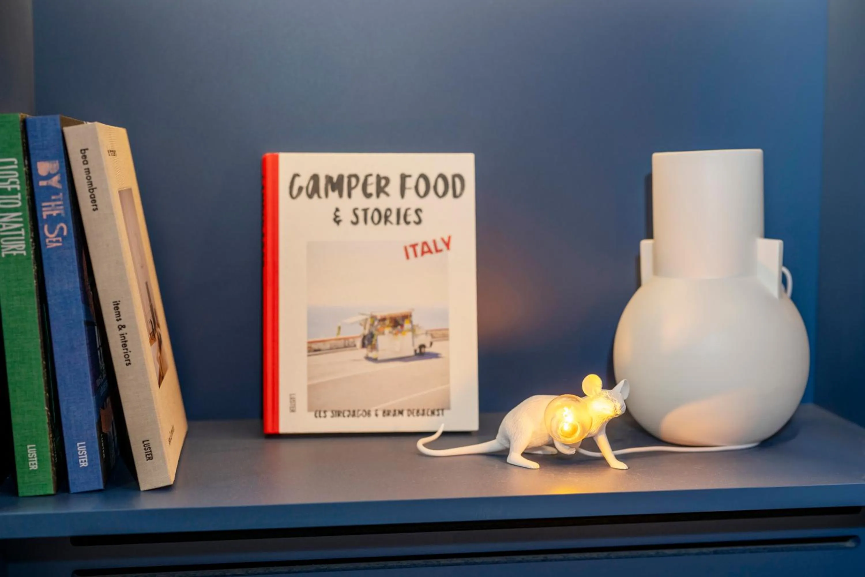 Lobby or reception in Holiday Inn Express & Suites Ghent by IHG