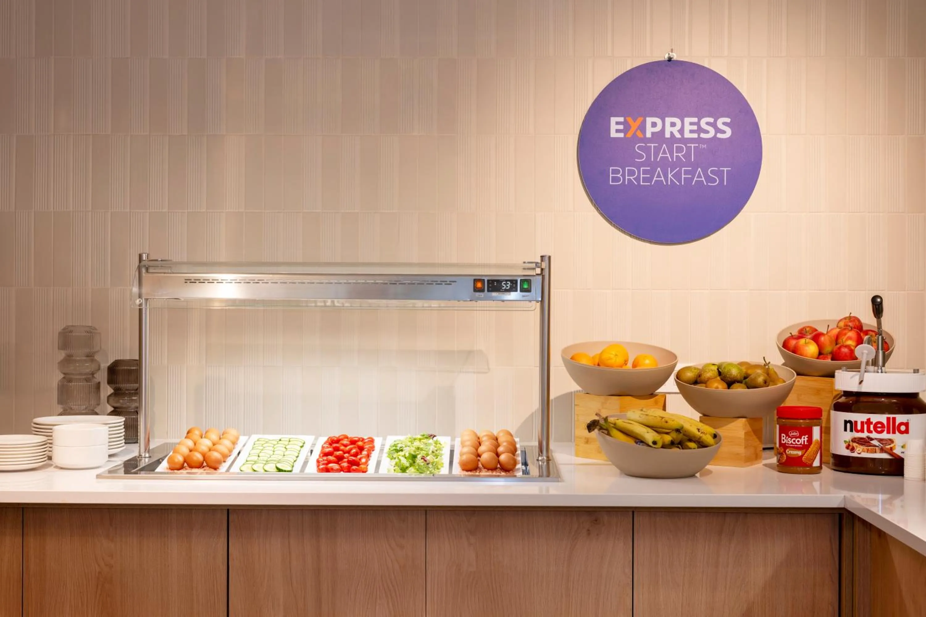 Breakfast in Holiday Inn Express & Suites Ghent by IHG