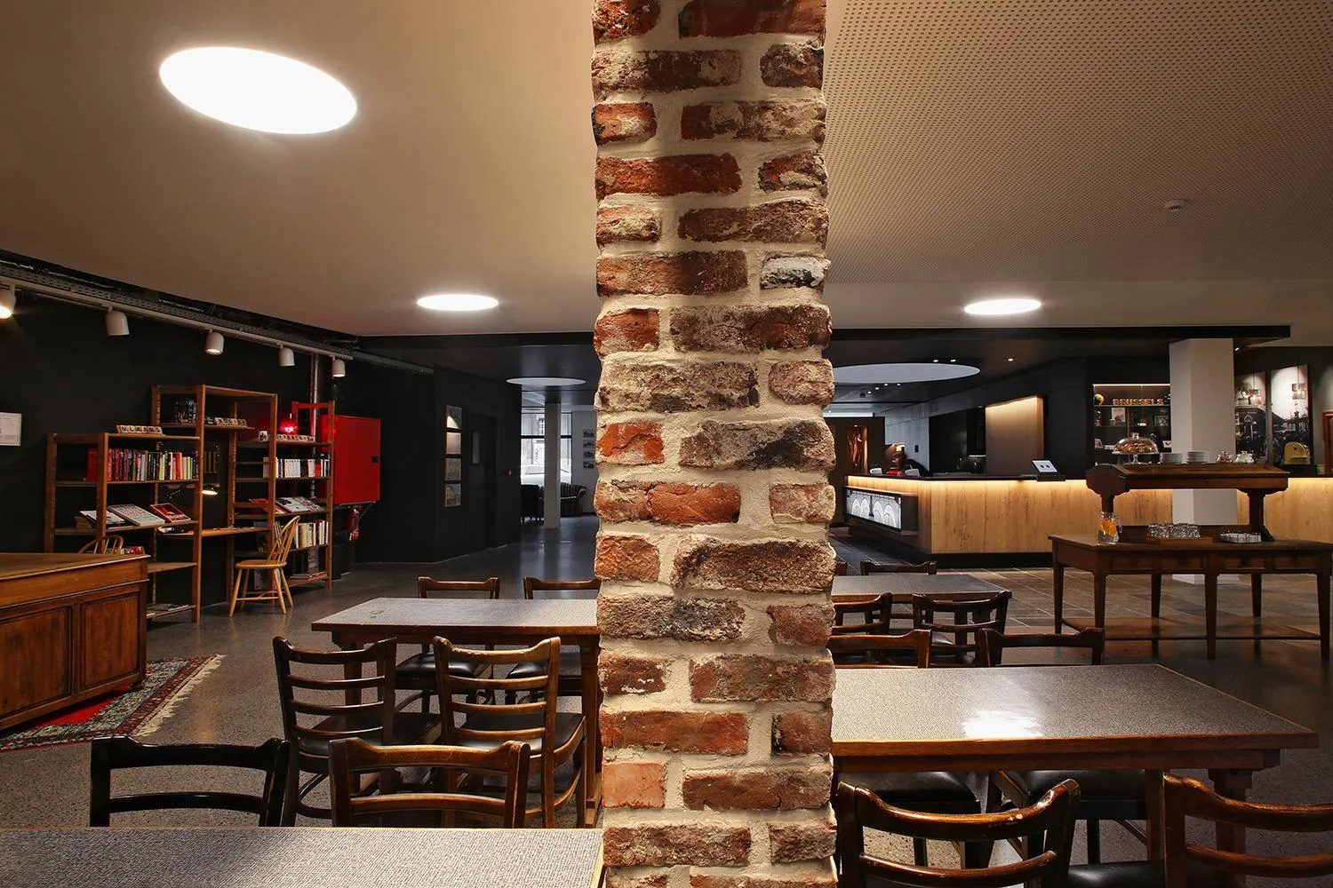 Restaurant/places to eat in Hotel Van Belle