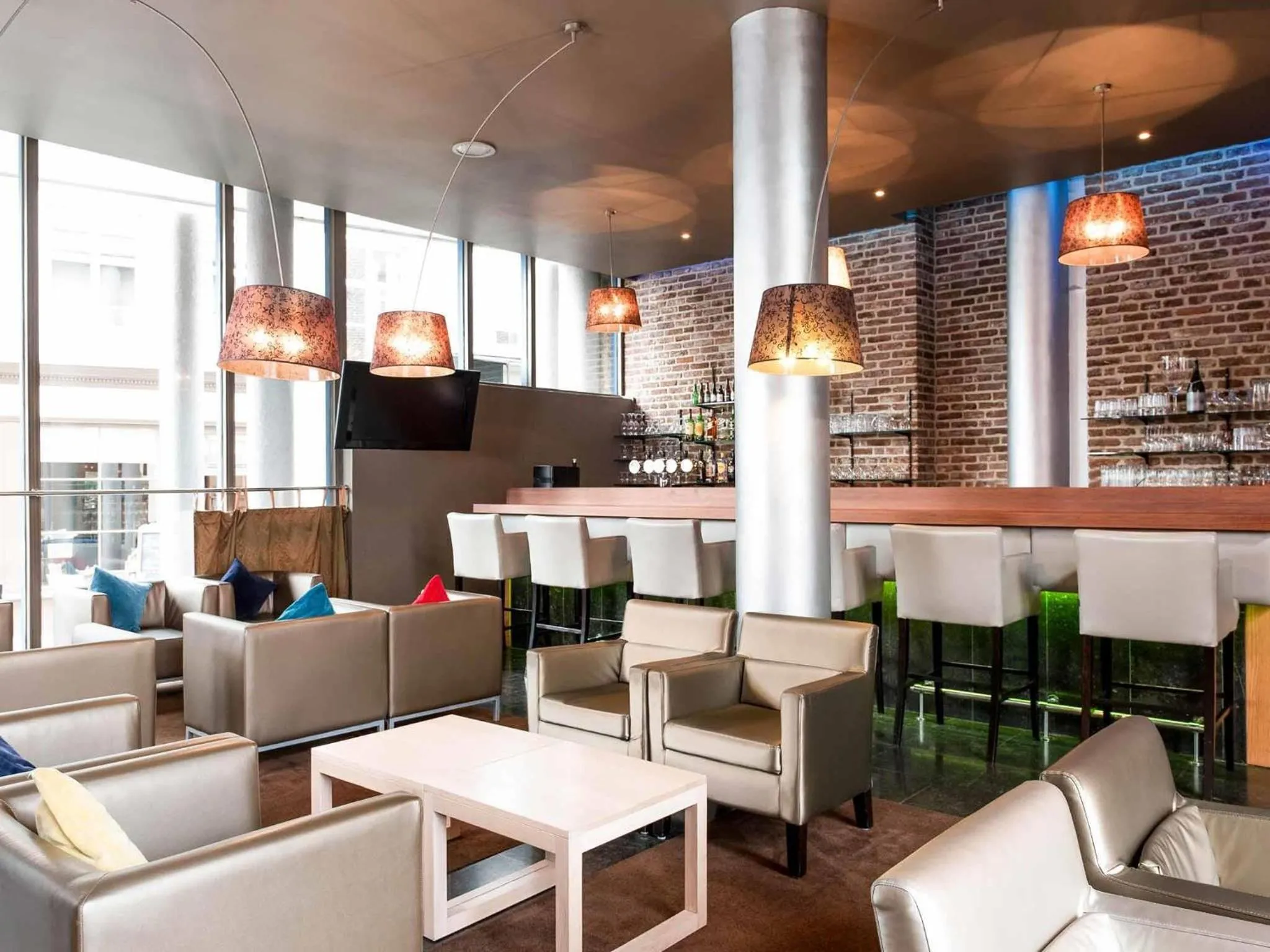 Lounge or bar in Novotel Gent Centrum
