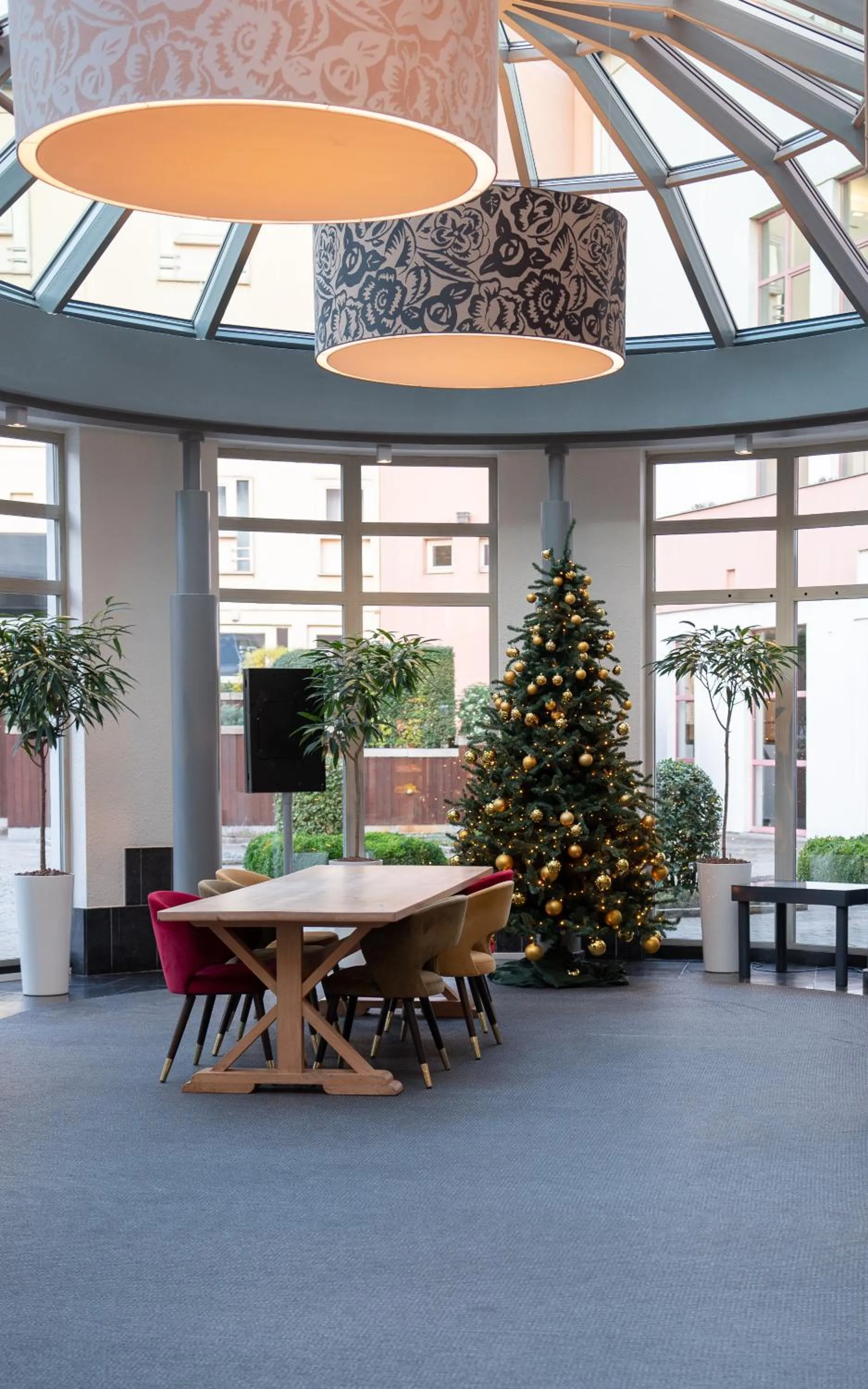 Seating area in Novotel Gent Centrum