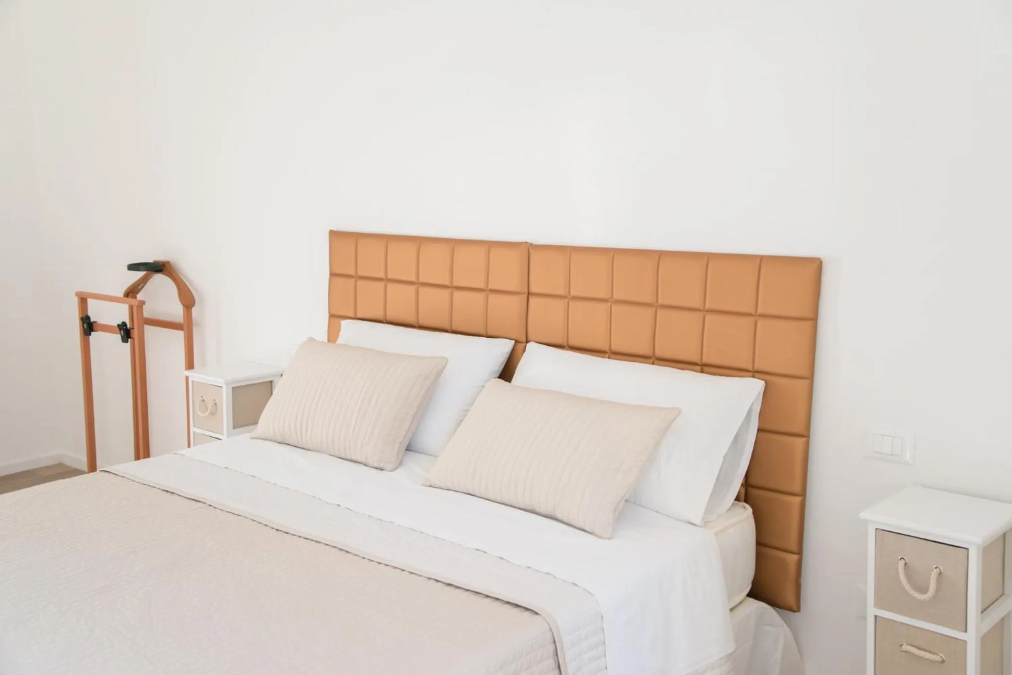 Photo of the whole room, Bed in Vatican Garden Rooms