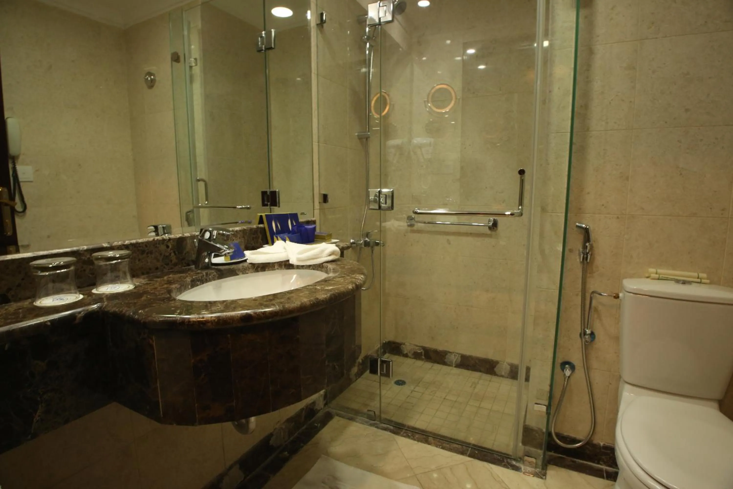 Bathroom in Al Aqeeq Al Rawda Hotel by Abu Al Joud