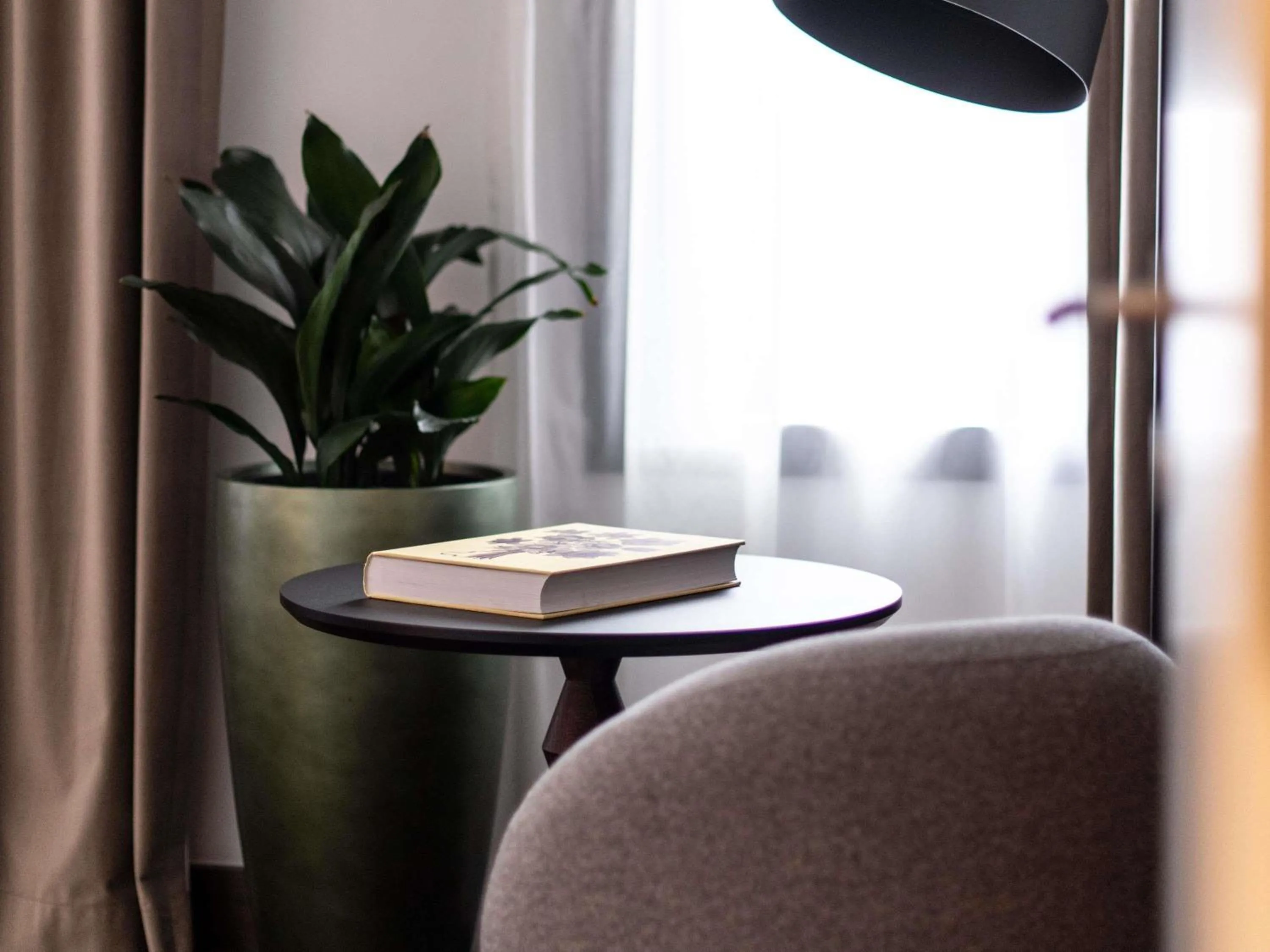 Bedroom in Le Louise Hotel Brussels - MGallery Collection