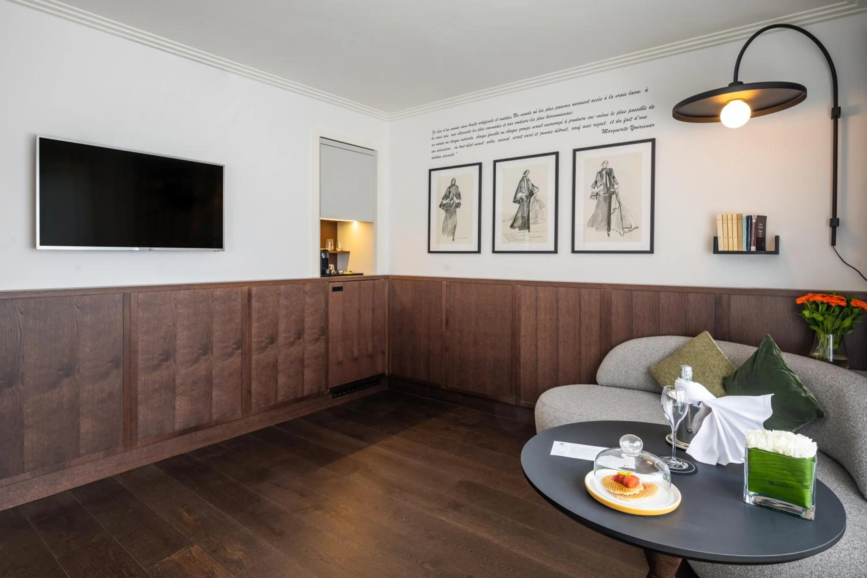 TV and multimedia in Le Louise Hotel Brussels - MGallery Collection