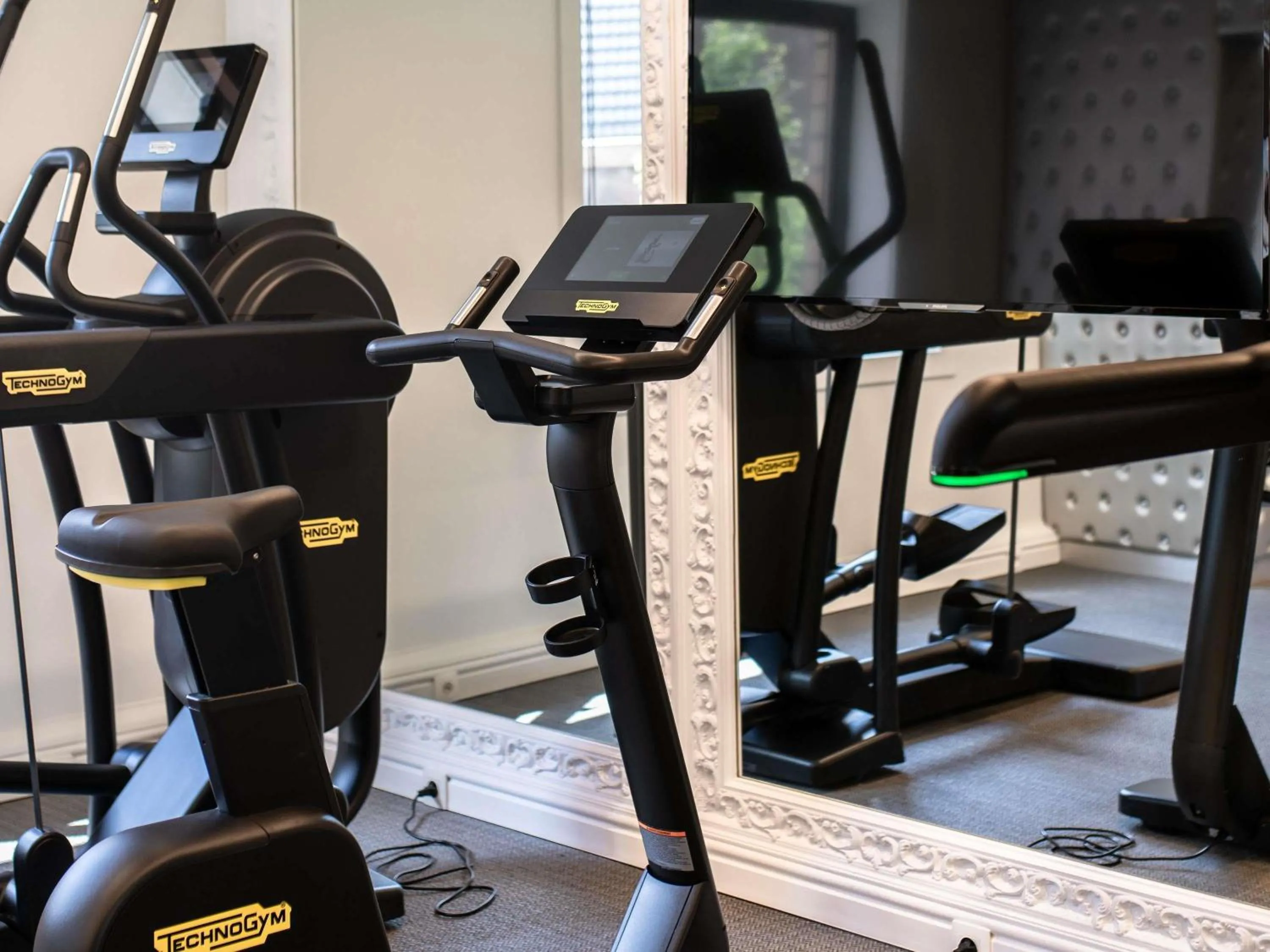 Fitness centre/facilities in Le Louise Hotel Brussels - MGallery Collection