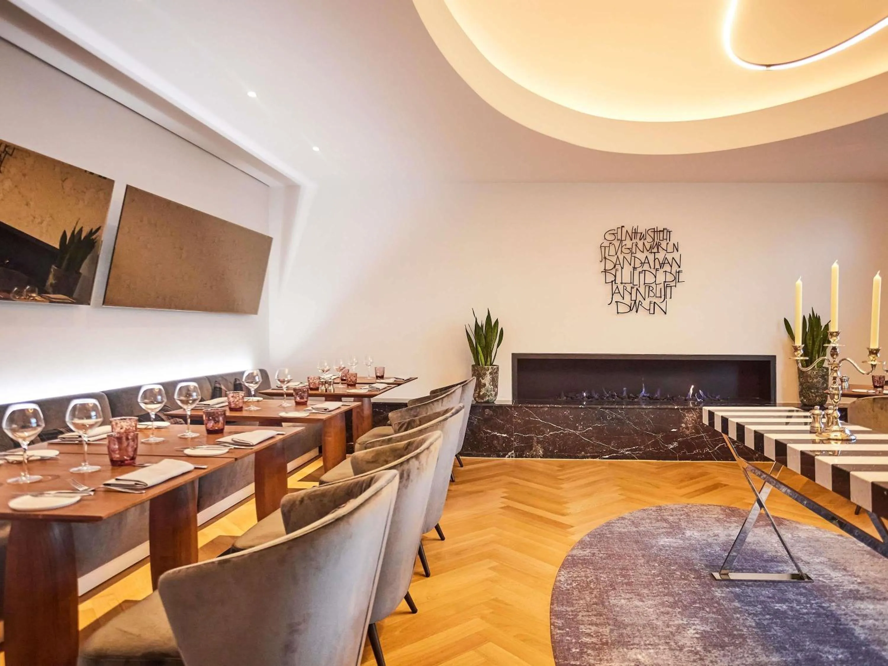 Meeting/conference room in Le Louise Hotel Brussels - MGallery Collection