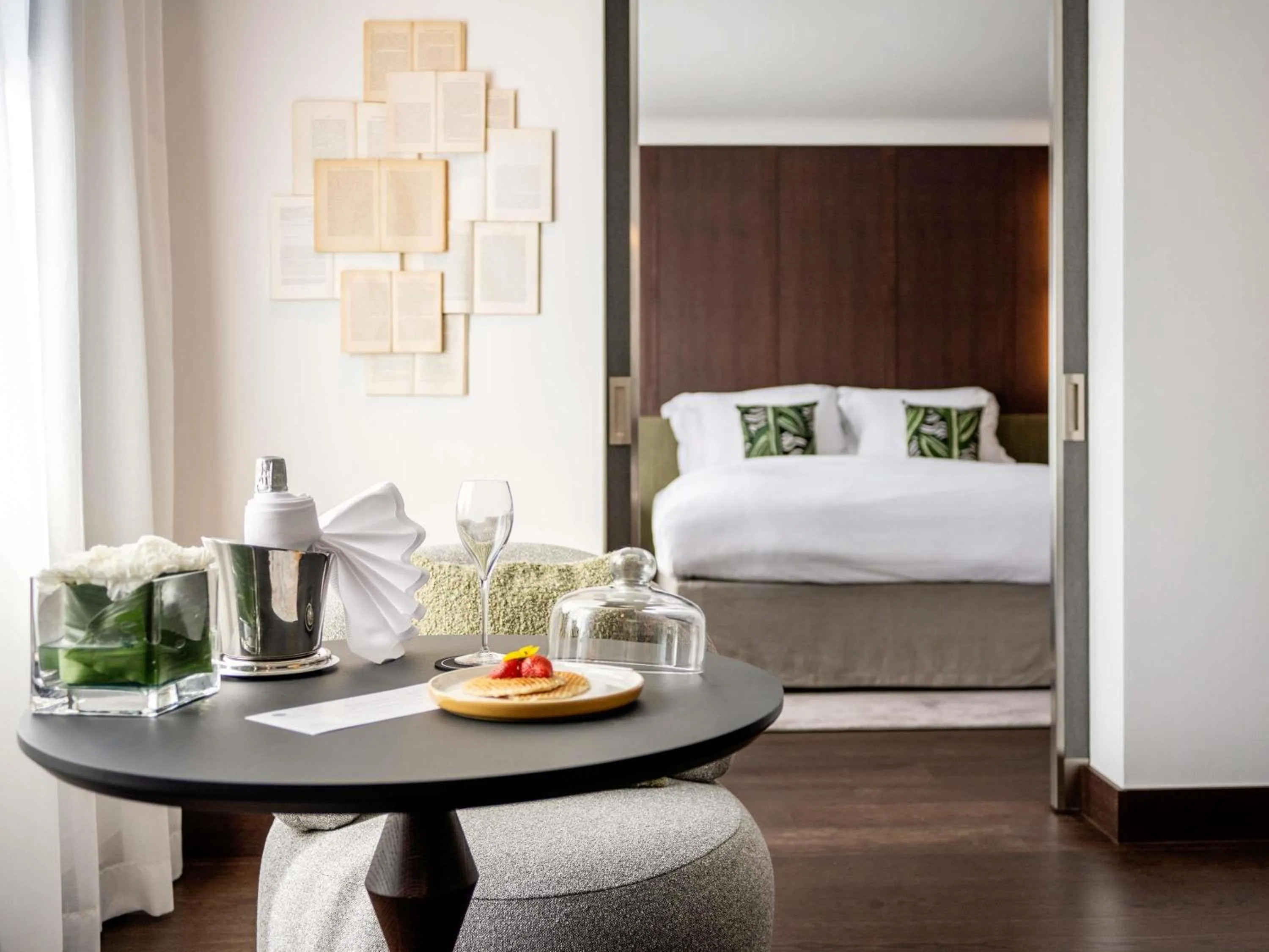 Bedroom, Bed in Le Louise Hotel Brussels - MGallery Collection