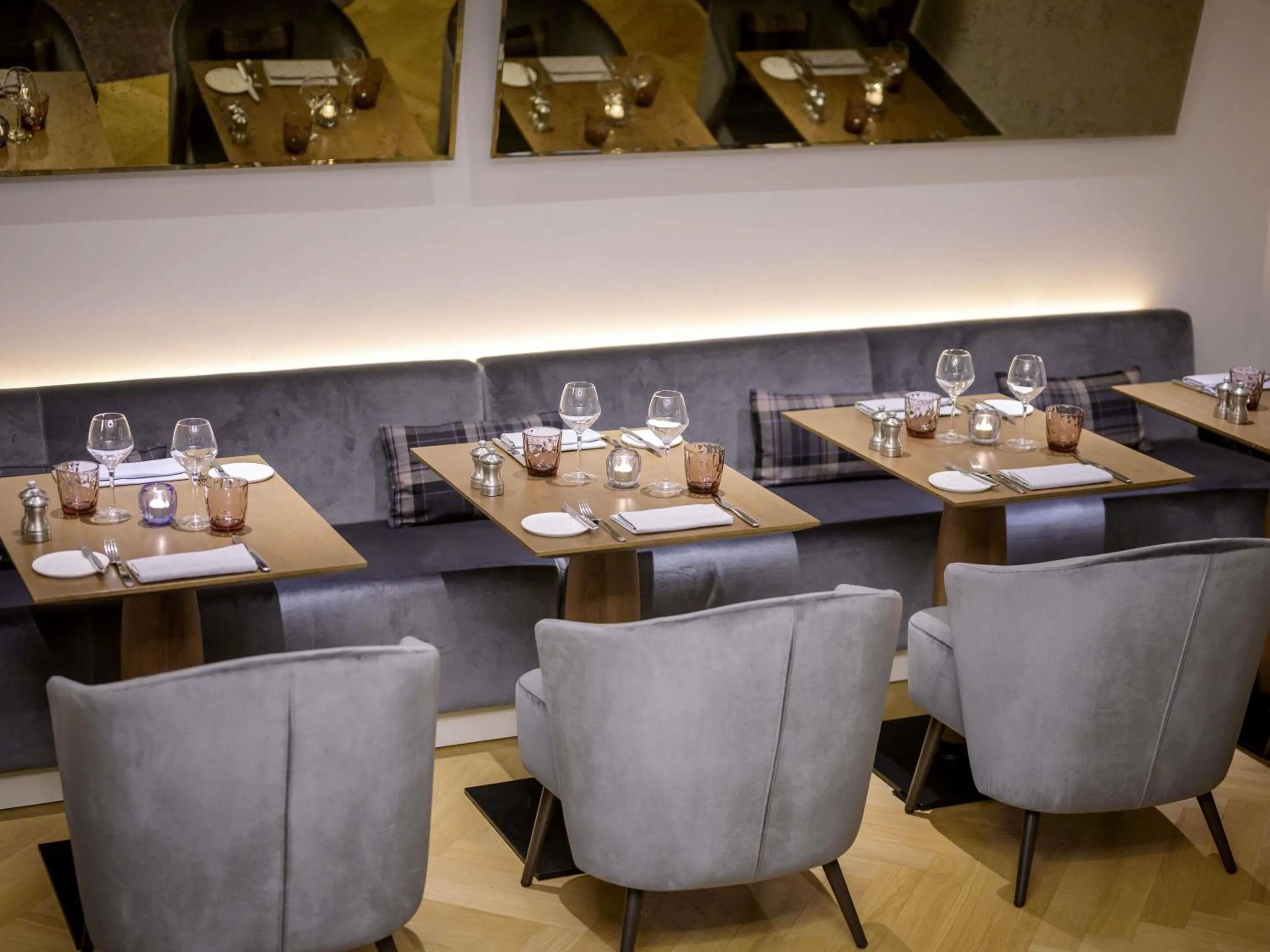 Meeting/conference room in Le Louise Hotel Brussels - MGallery Collection