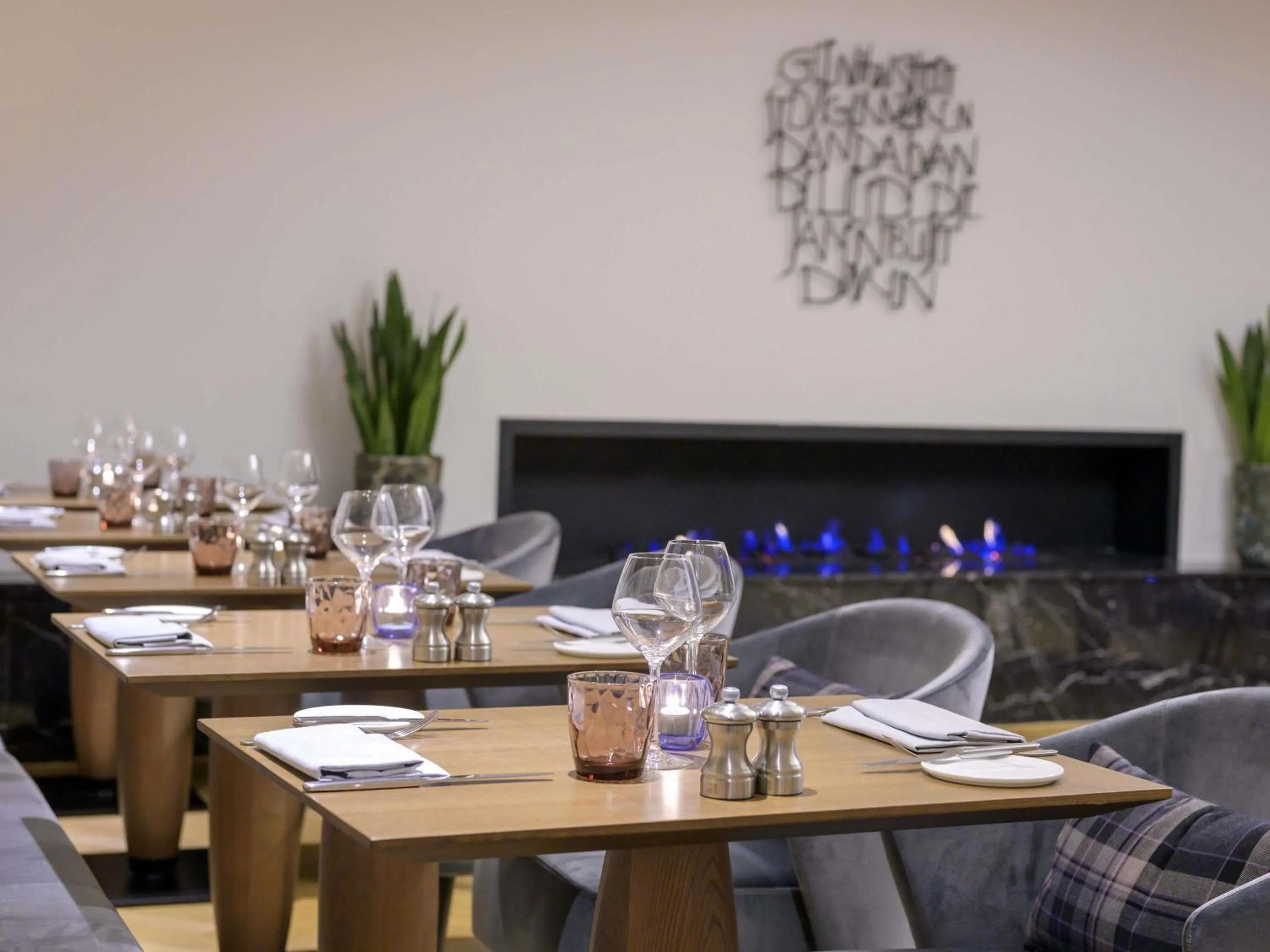 Meeting/conference room in Le Louise Hotel Brussels - MGallery Collection