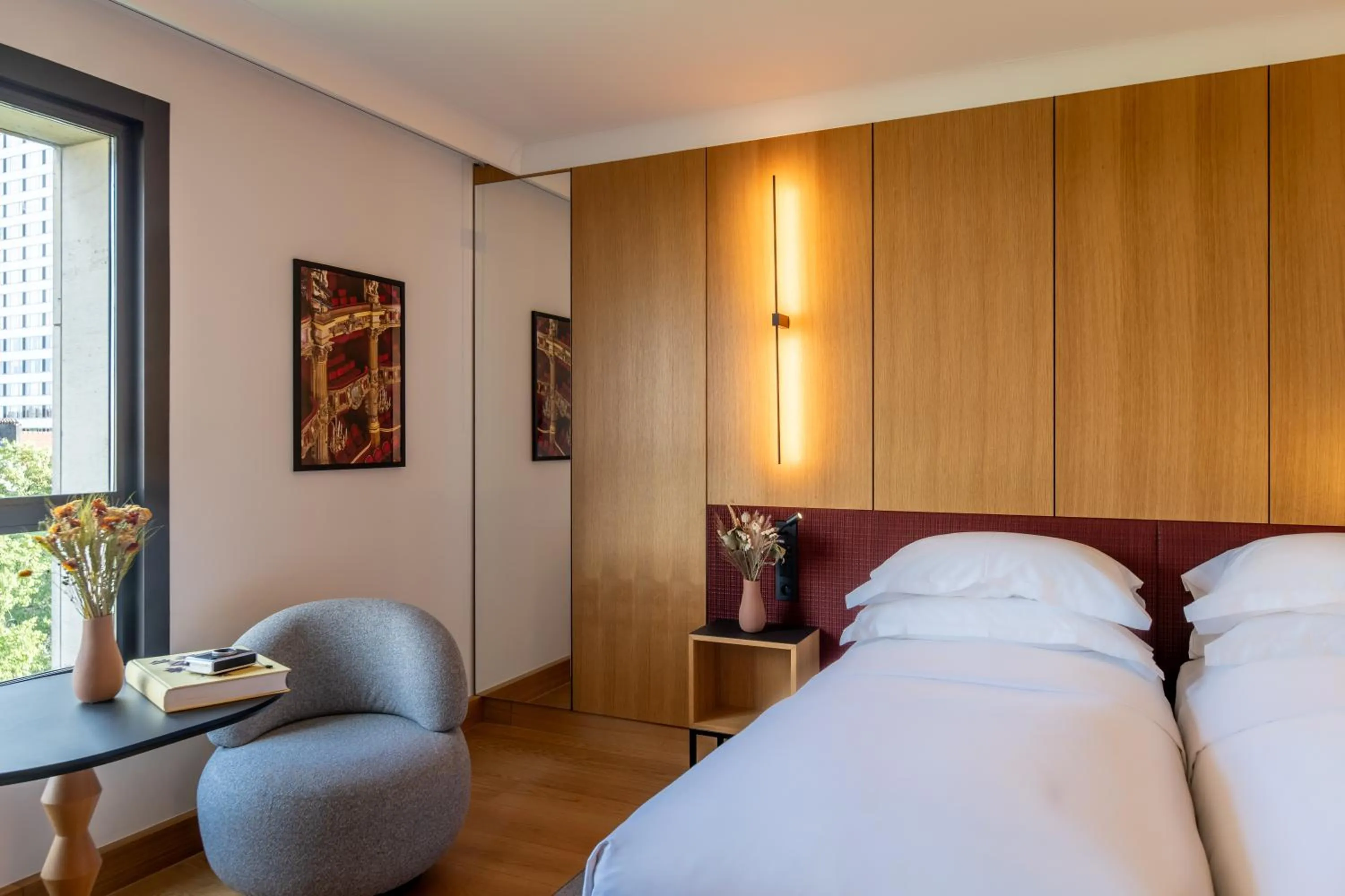 Bedroom, Bed in Le Louise Hotel Brussels - MGallery Collection