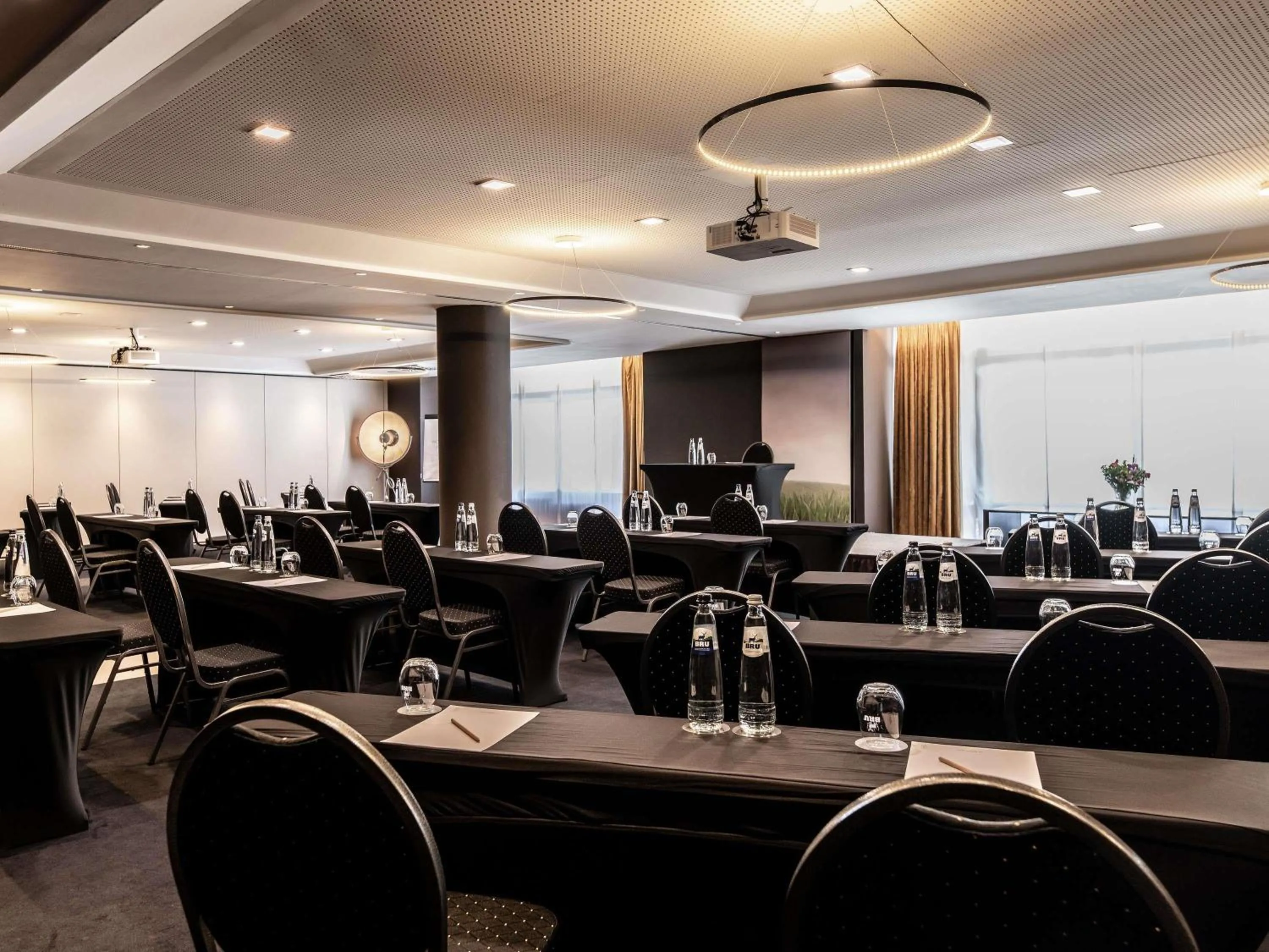 Meeting/conference room in Le Louise Hotel Brussels - MGallery Collection