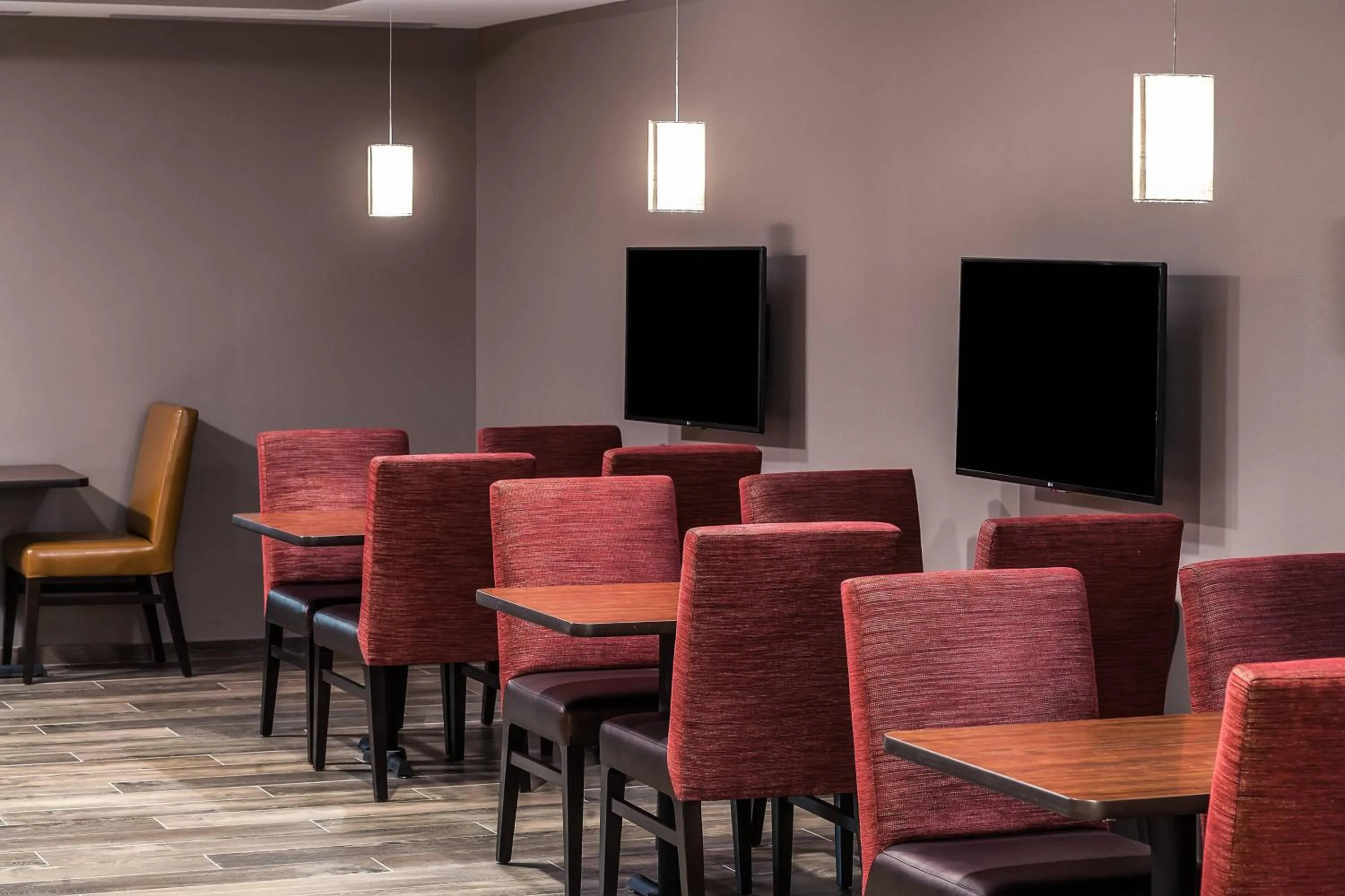 Restaurant/places to eat in TownePlace Suites by Marriott Austin Parmer/Tech Ridge