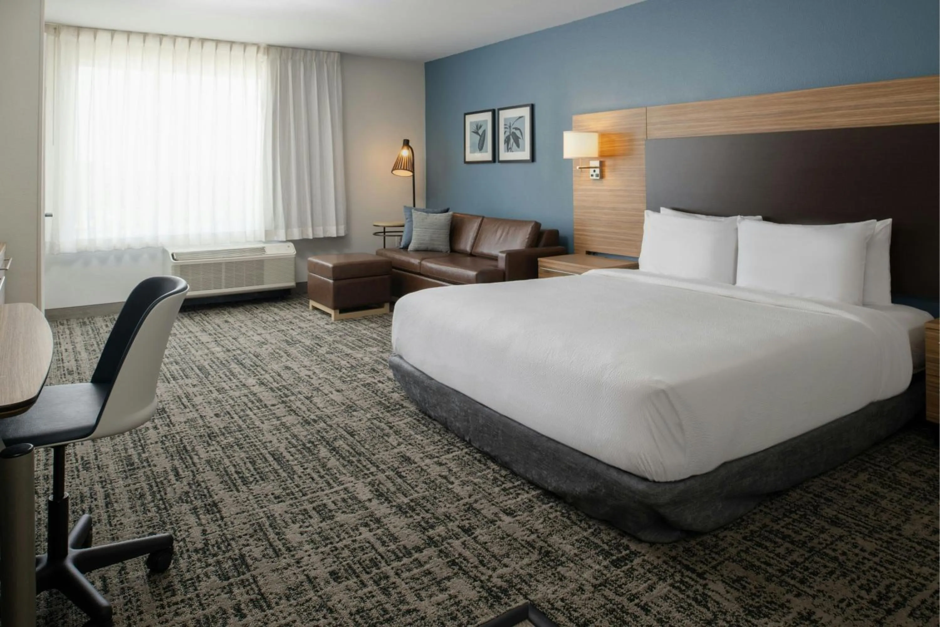 Photo of the whole room, Bed in TownePlace Suites by Marriott Lakeland