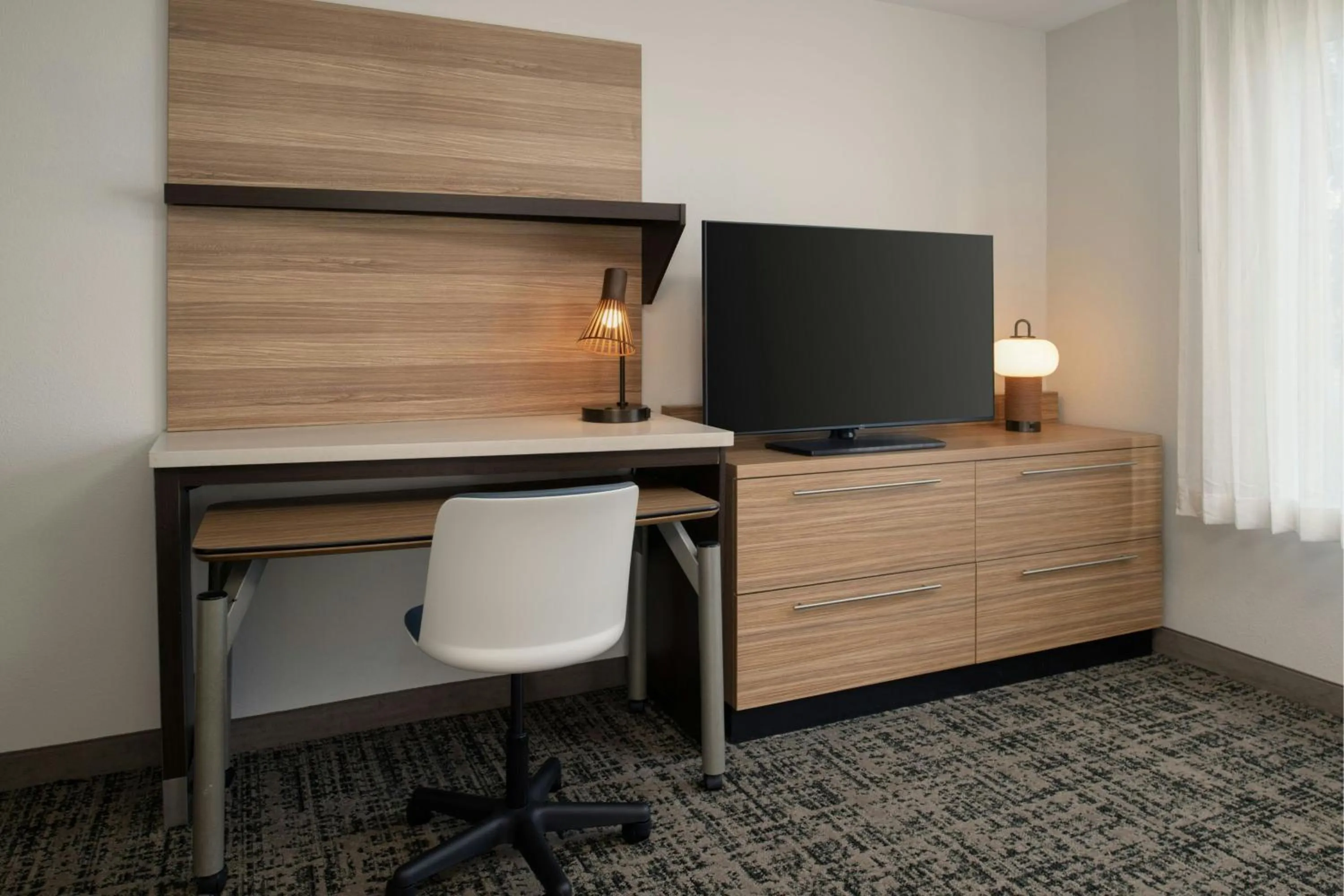 Photo of the whole room in TownePlace Suites by Marriott Lakeland