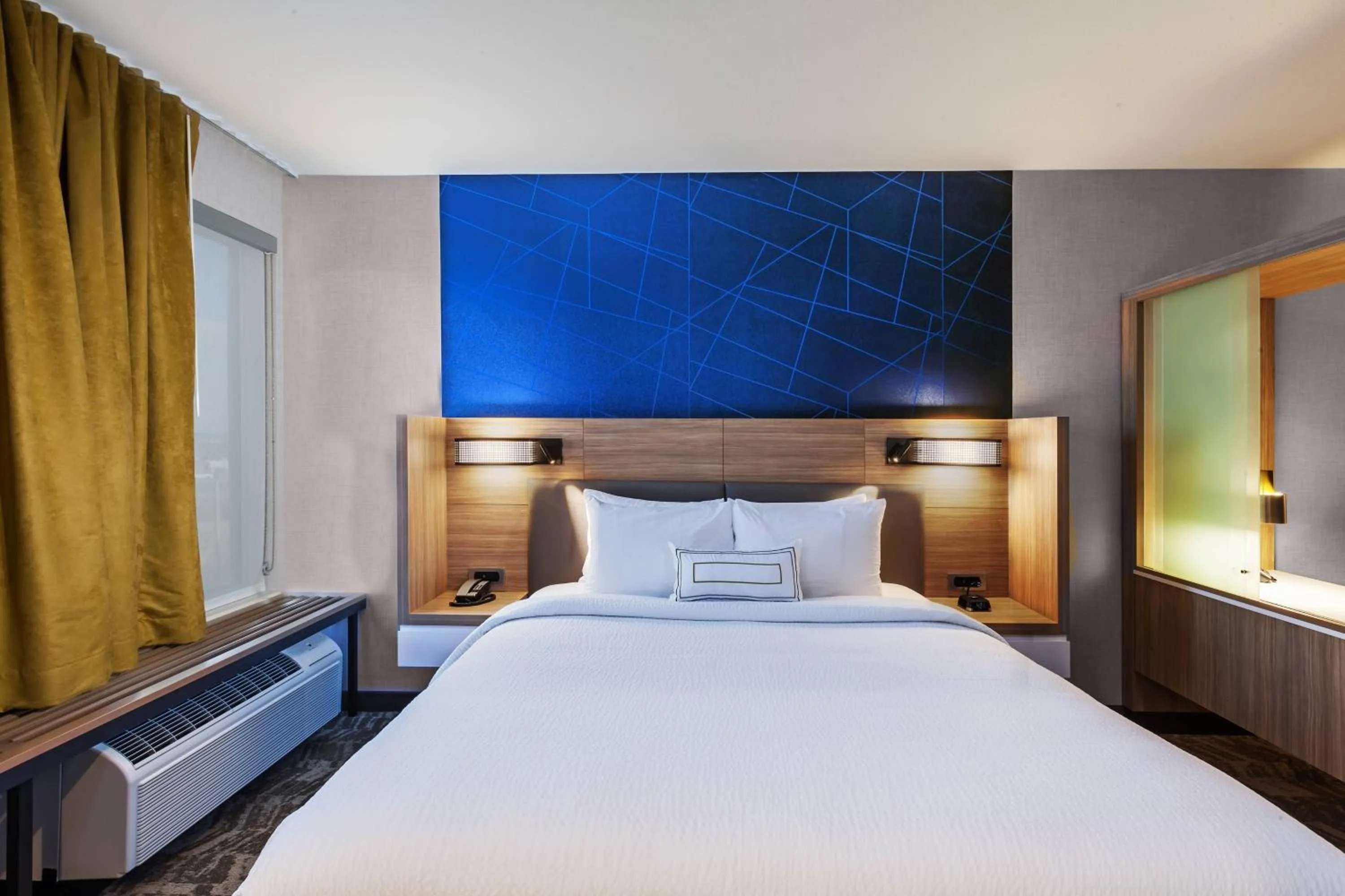 Bedroom, Bed in SpringHill Suites by Marriott Tulsa at Tulsa Hills