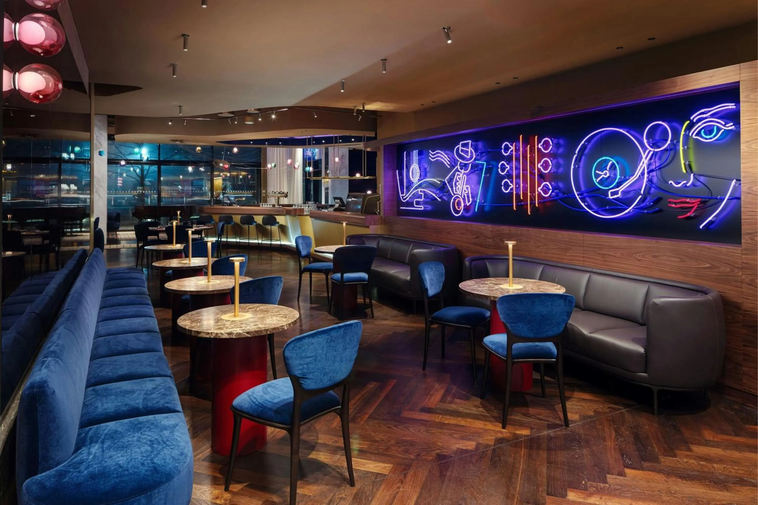 Lounge or bar in Courtyard by Marriott Brno