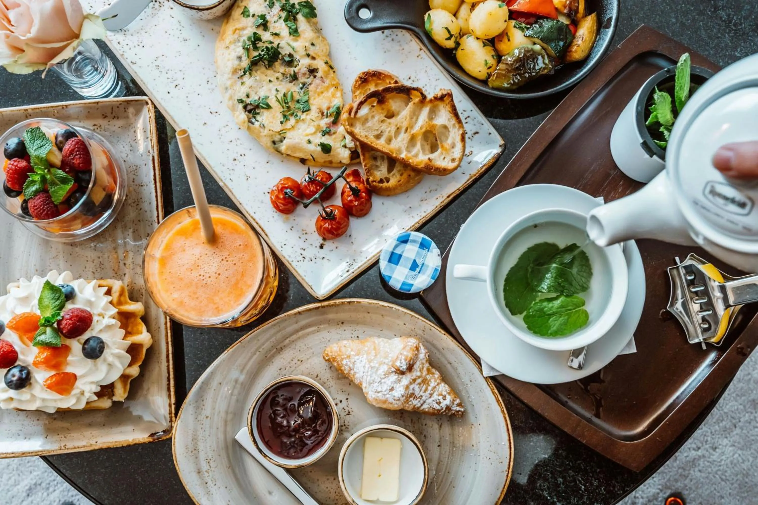 Breakfast in Courtyard by Marriott Brno