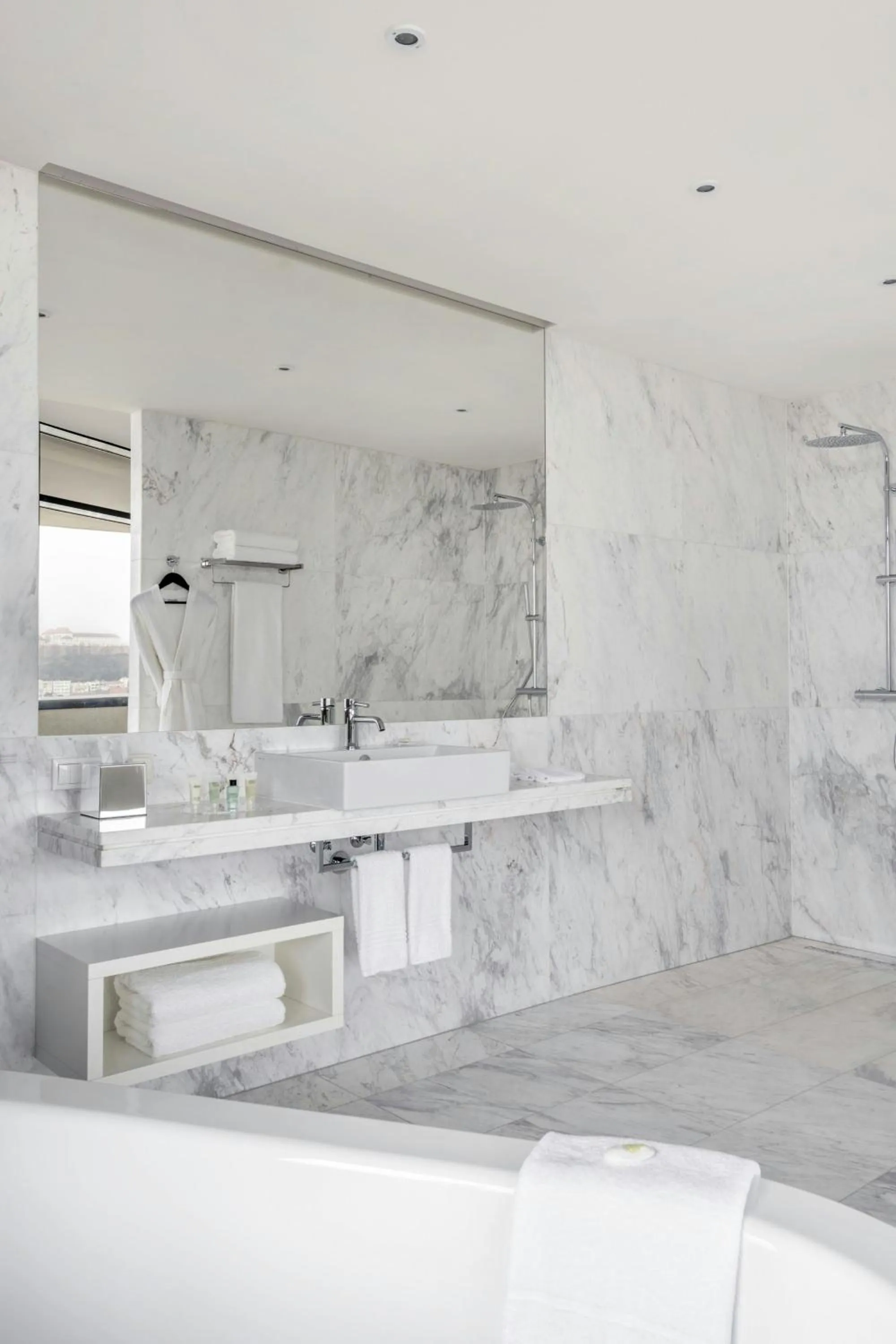 Bathroom in Courtyard by Marriott Brno