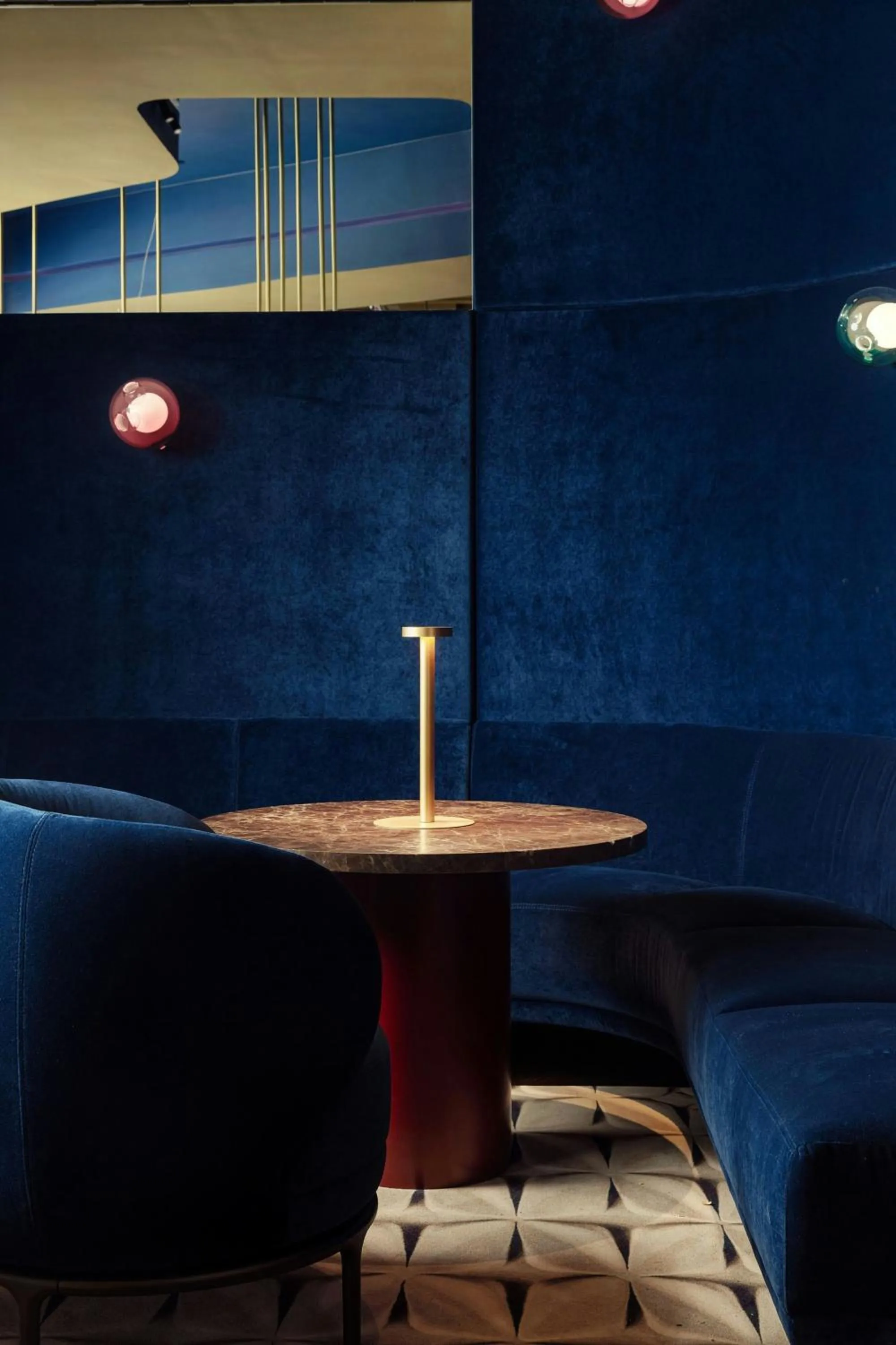 Lounge or bar in Courtyard by Marriott Brno