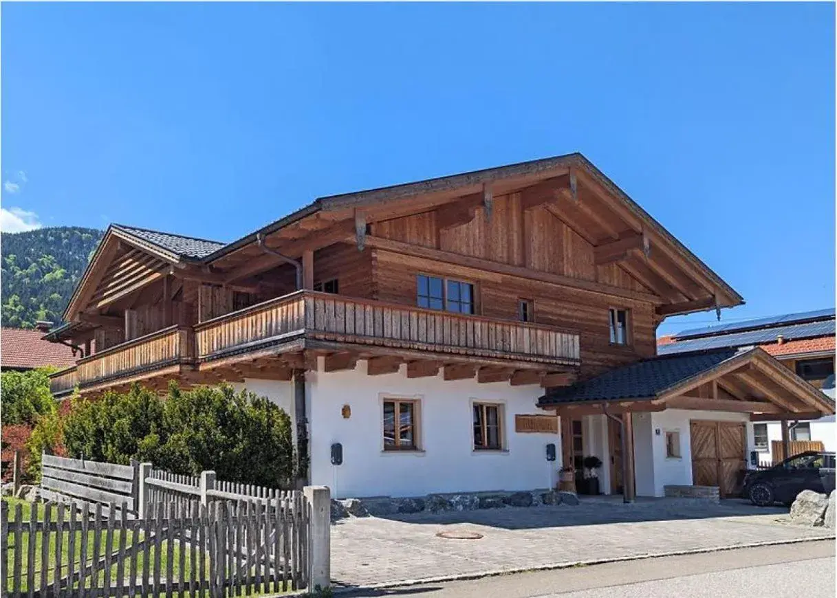 Kleines Zirbelhotel - ÜF Kleines Zirbelhotel - ÜF