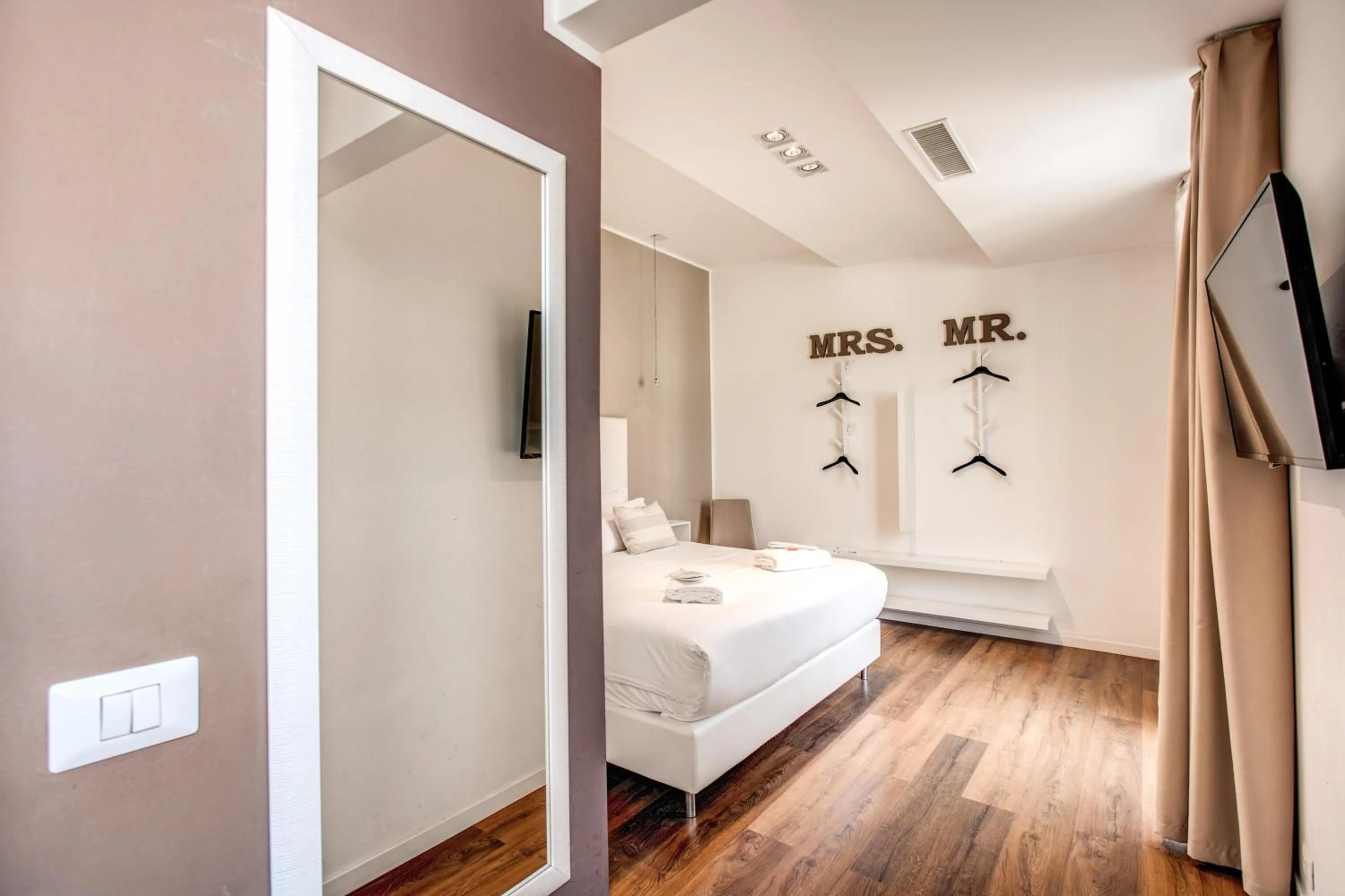 Bed in Suite Santa Tecla