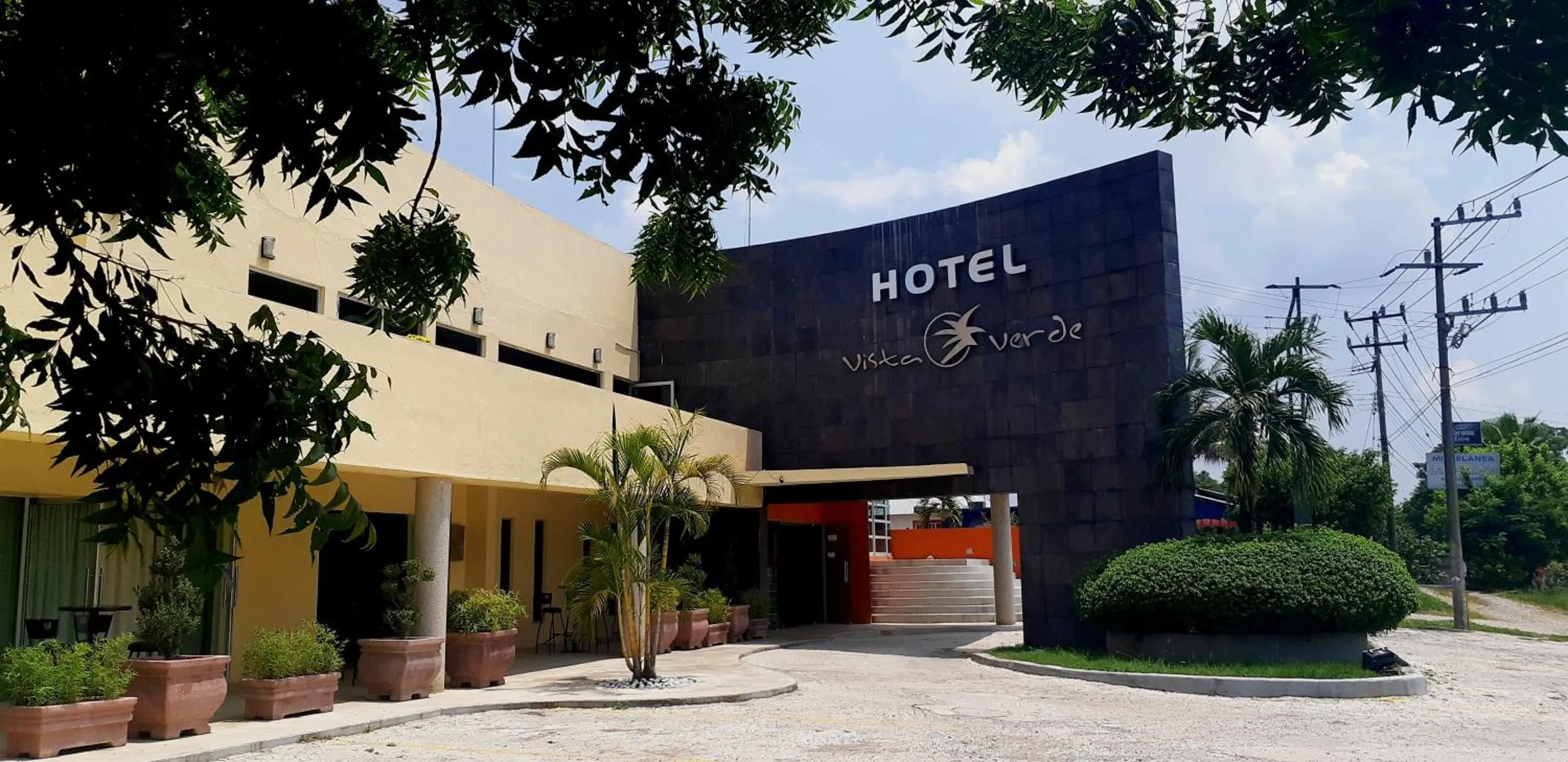 Property building in Hotel Vista Verde