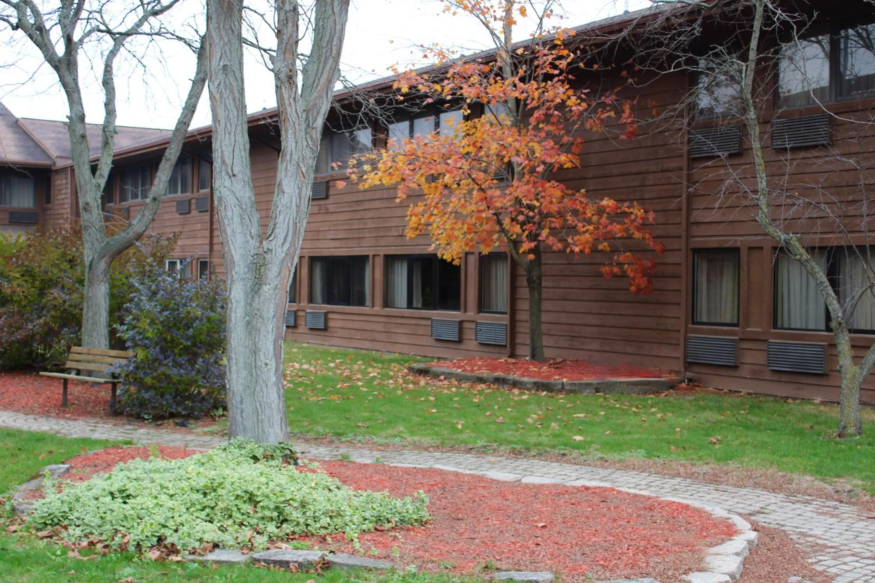 Property building in Carlton Lodge Hotel and Suites