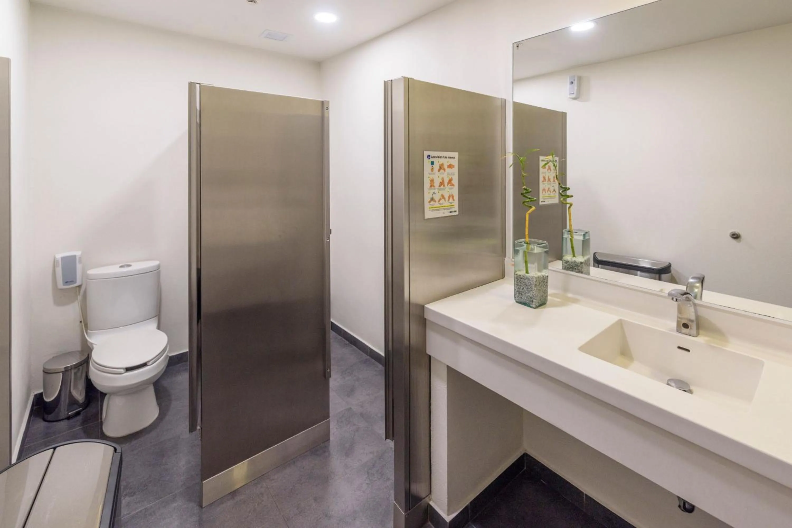 Bathroom in City Express Plus by Marriott Bogota Aeropuerto