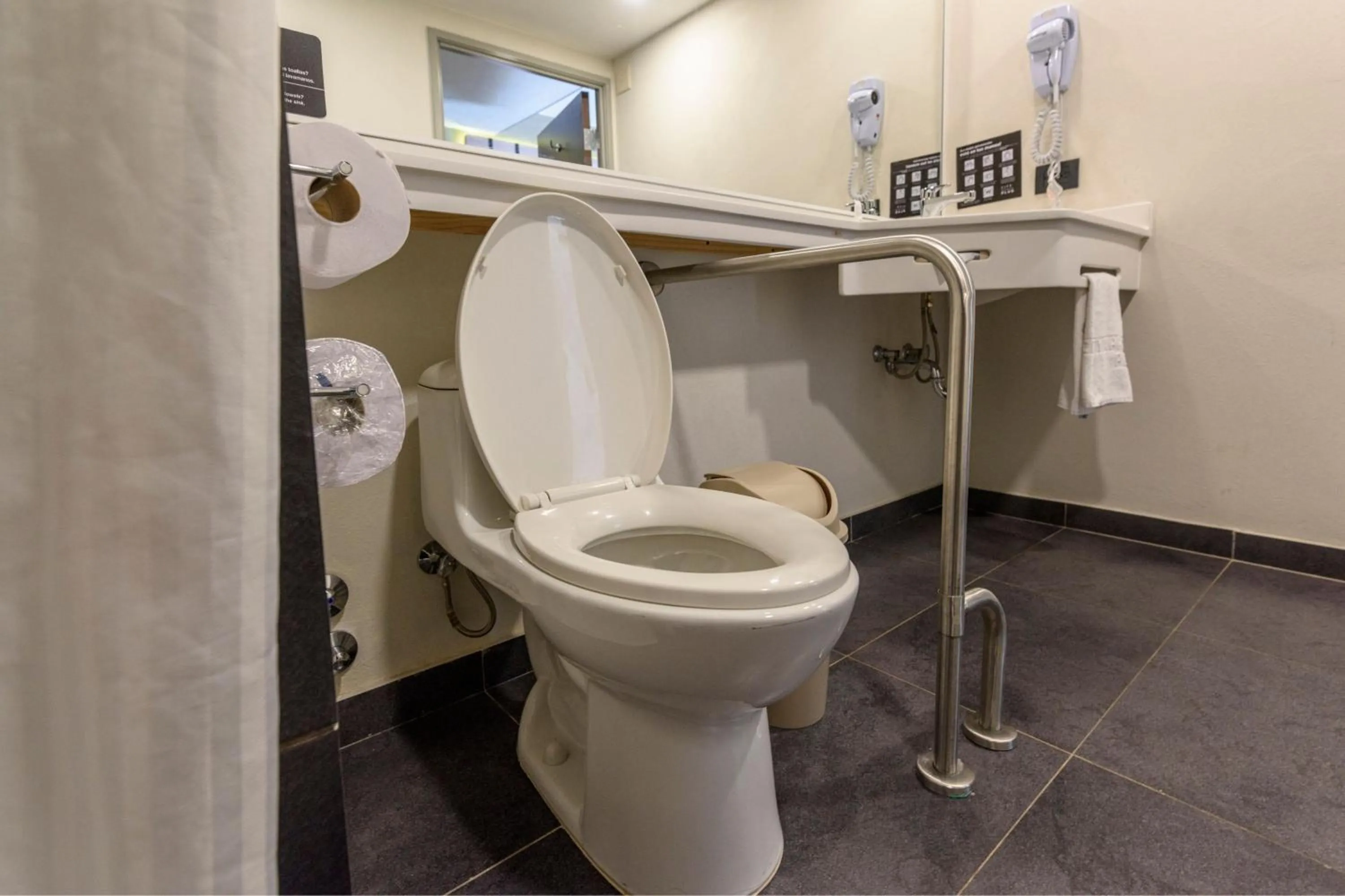 Bathroom in City Express Plus by Marriott Bogota Aeropuerto