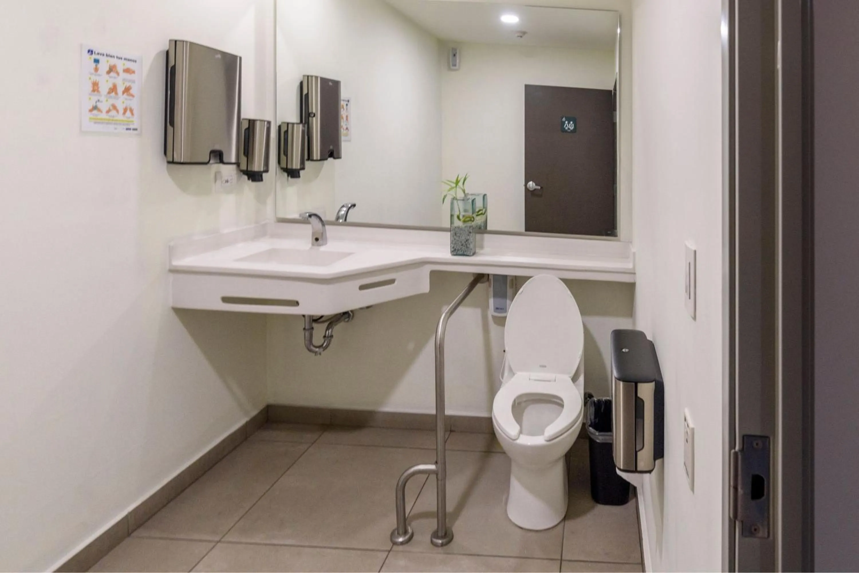 Bathroom in City Express Plus by Marriott Bogota Aeropuerto