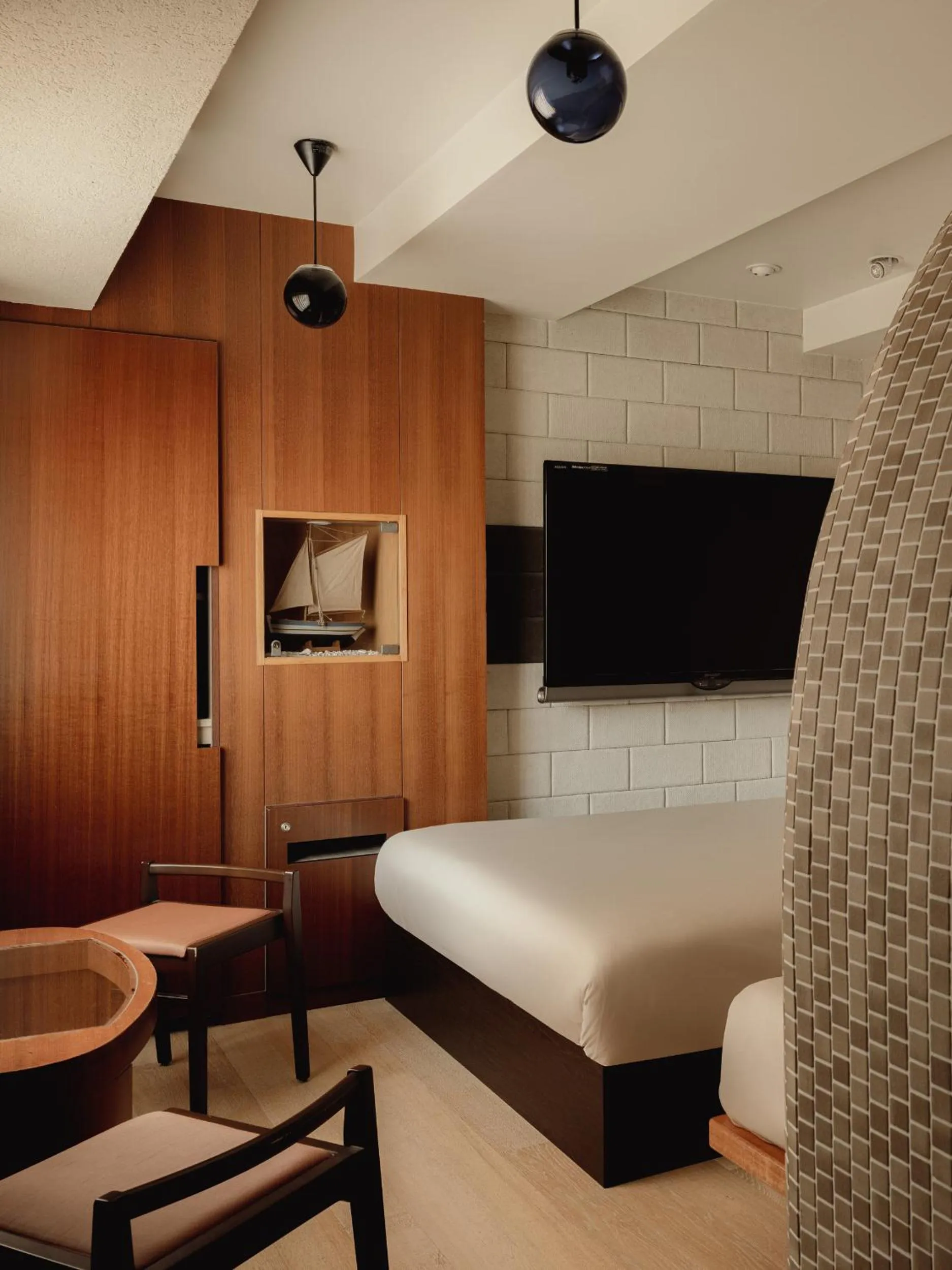 Bed in Nesthotel alt Kawasaki Station