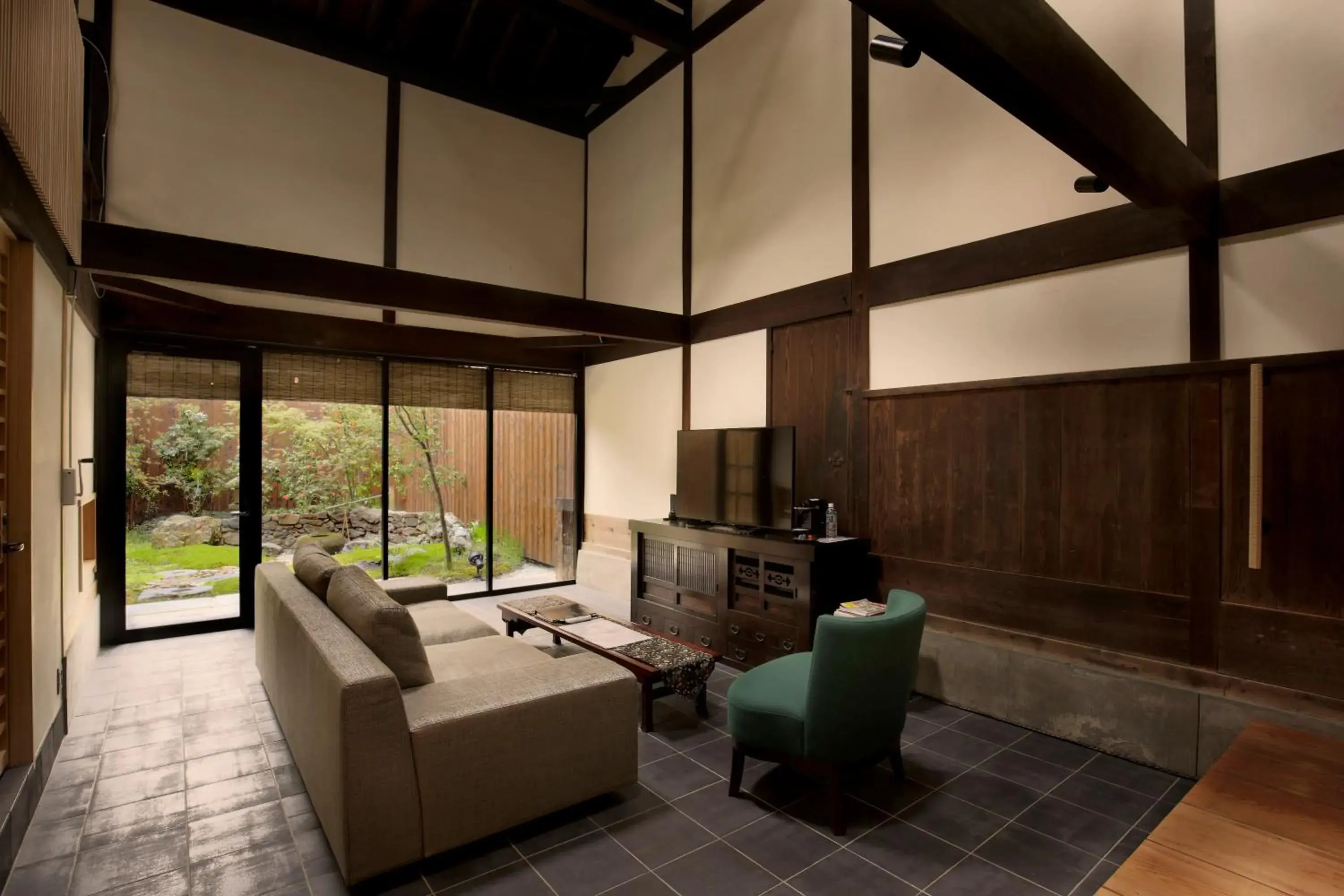 Japanese-Style Townhouse - West in Tawara-an Japanese-Style Townhouse - West in Tawara-an