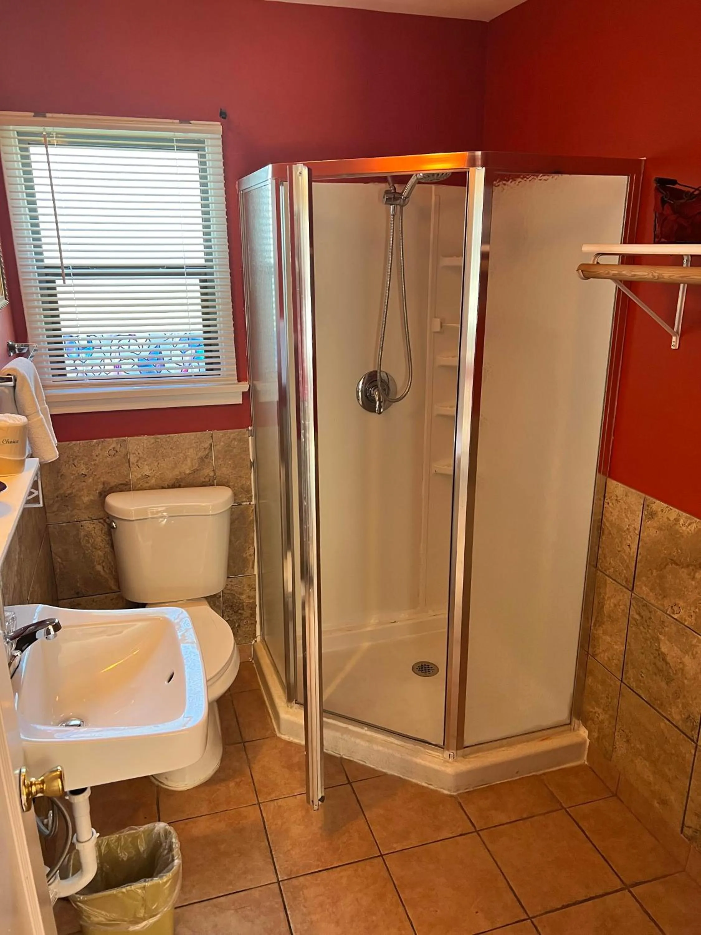 Bathroom in Great House Motel