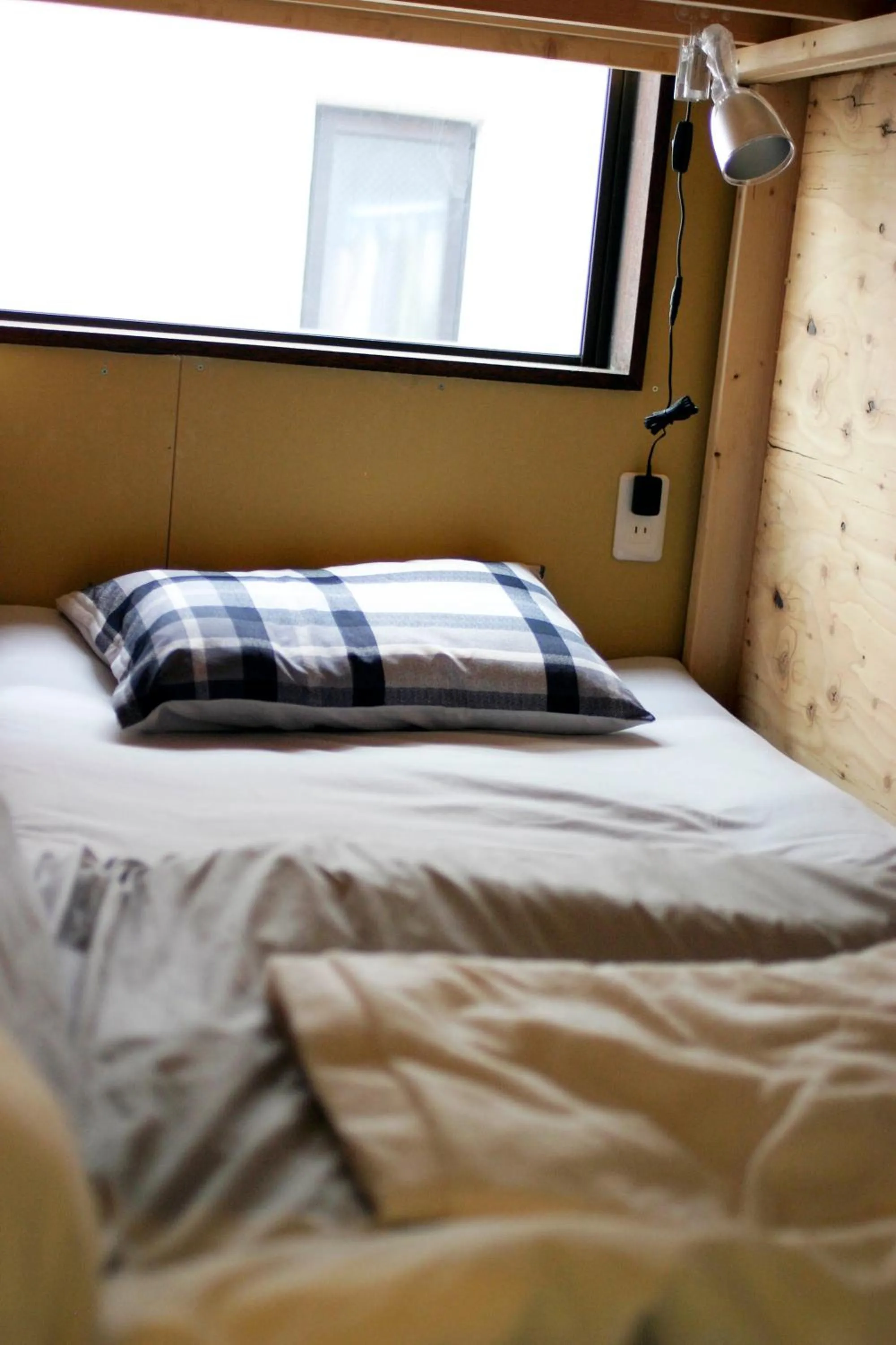 bunk bed, Bed in Guesthouse Sensu